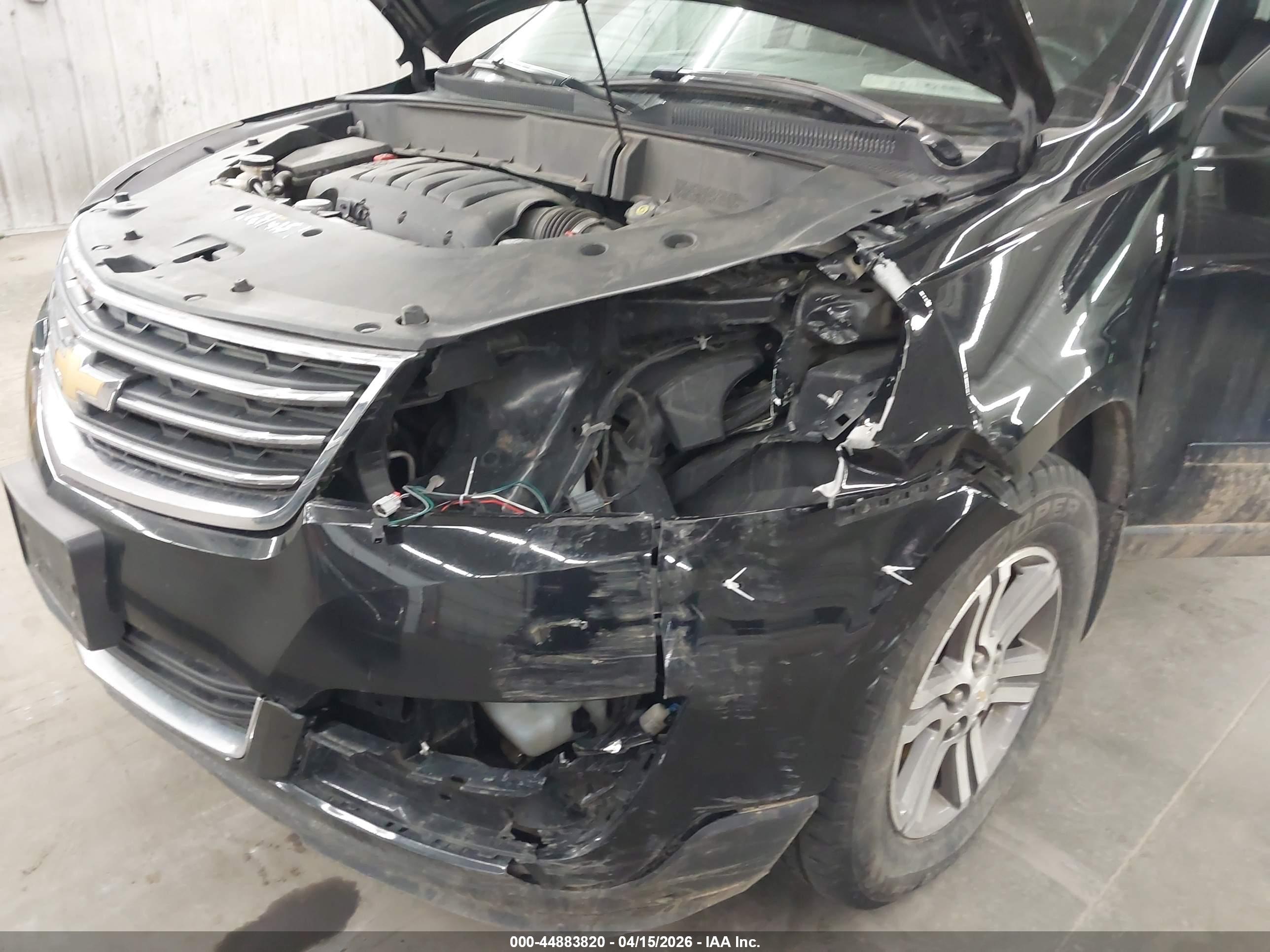 CHEVROLET TRAVERSE image 6
