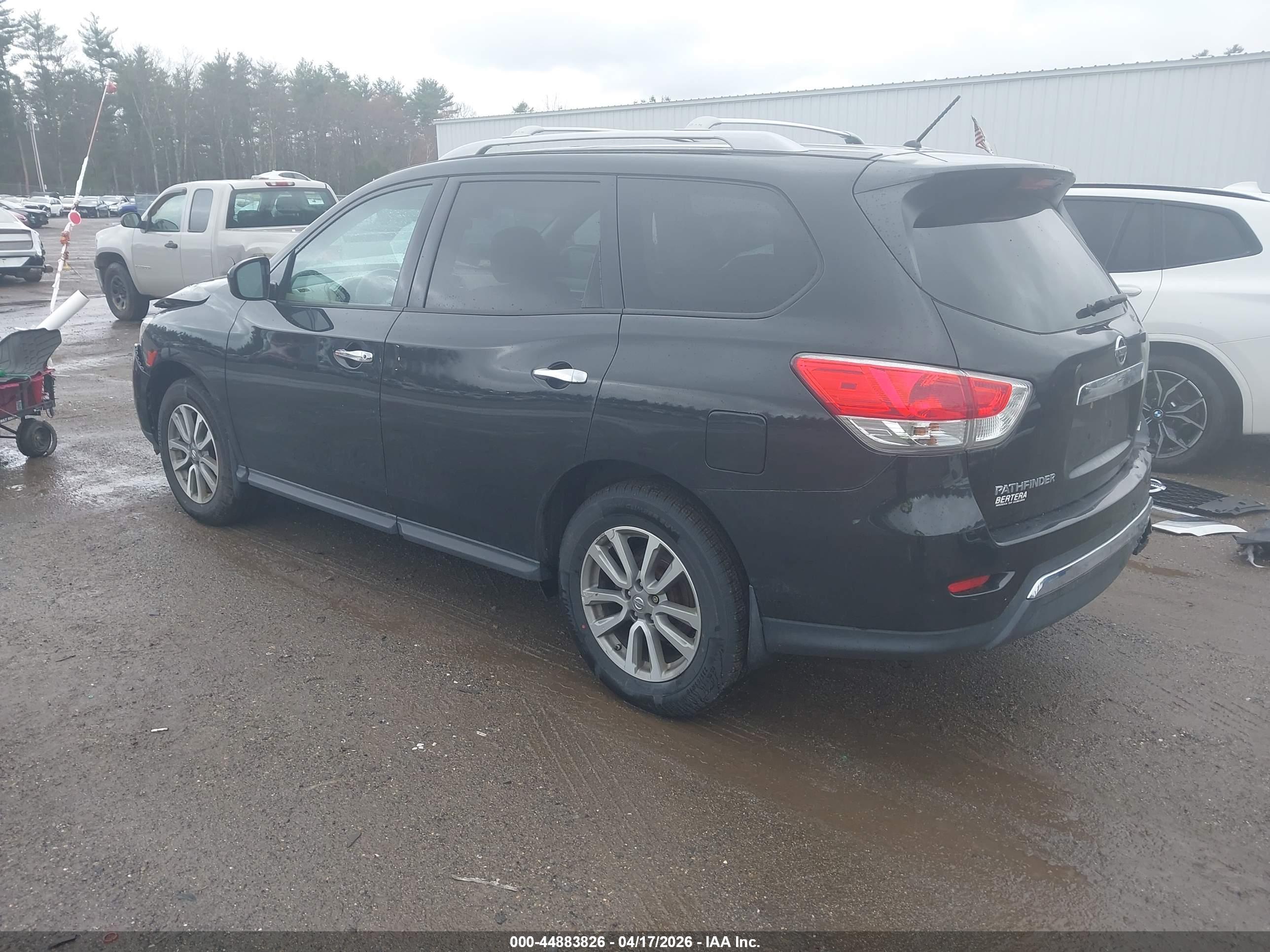 NISSAN PATHFINDER image 3