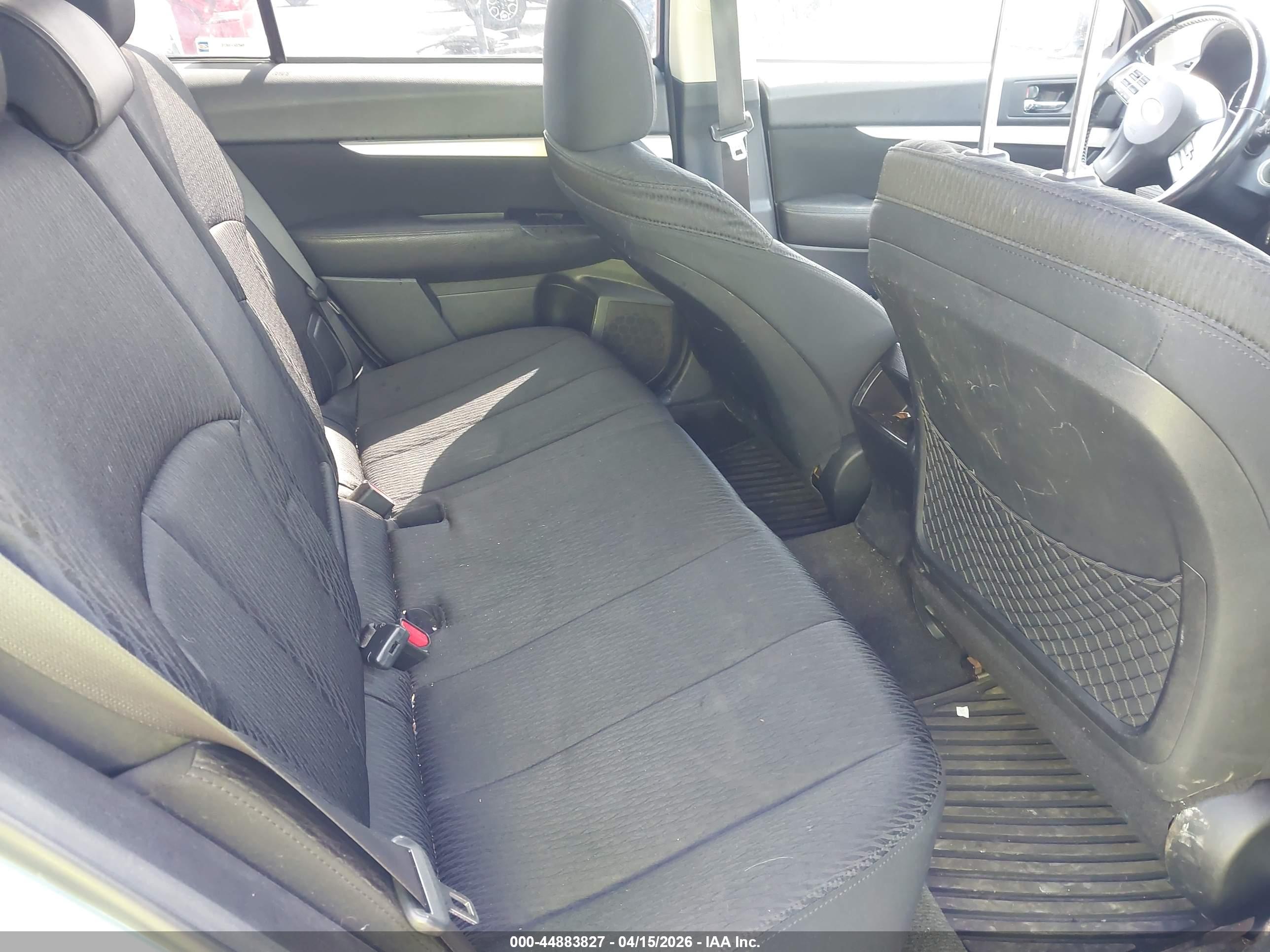 SUBARU OUTBACK image 8
