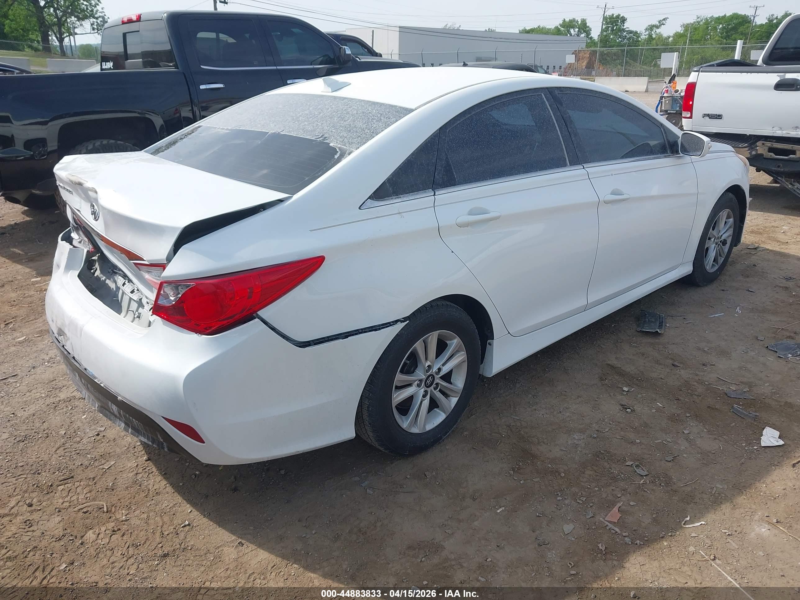 HYUNDAI SONATA image 4