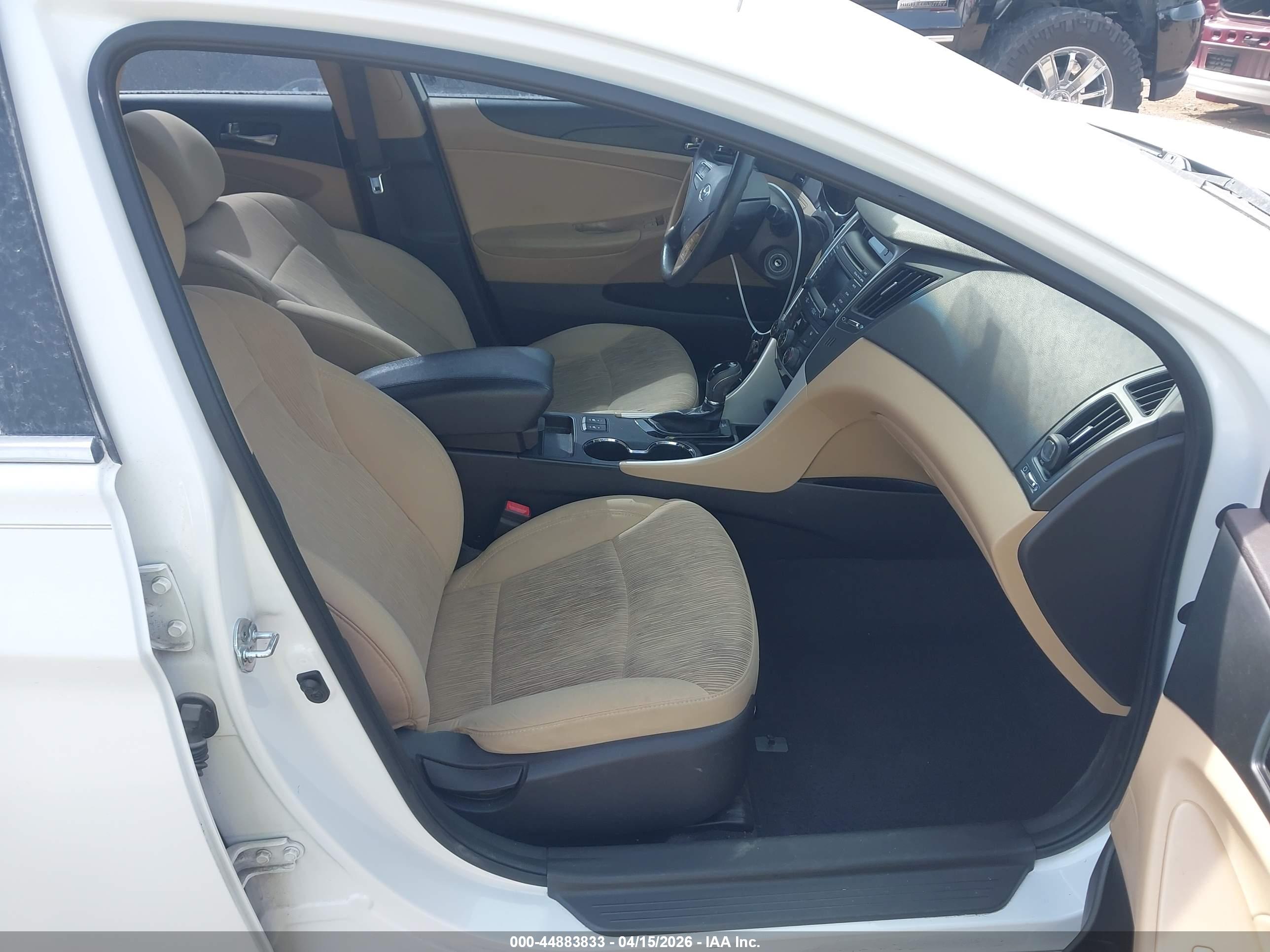 HYUNDAI SONATA image 5