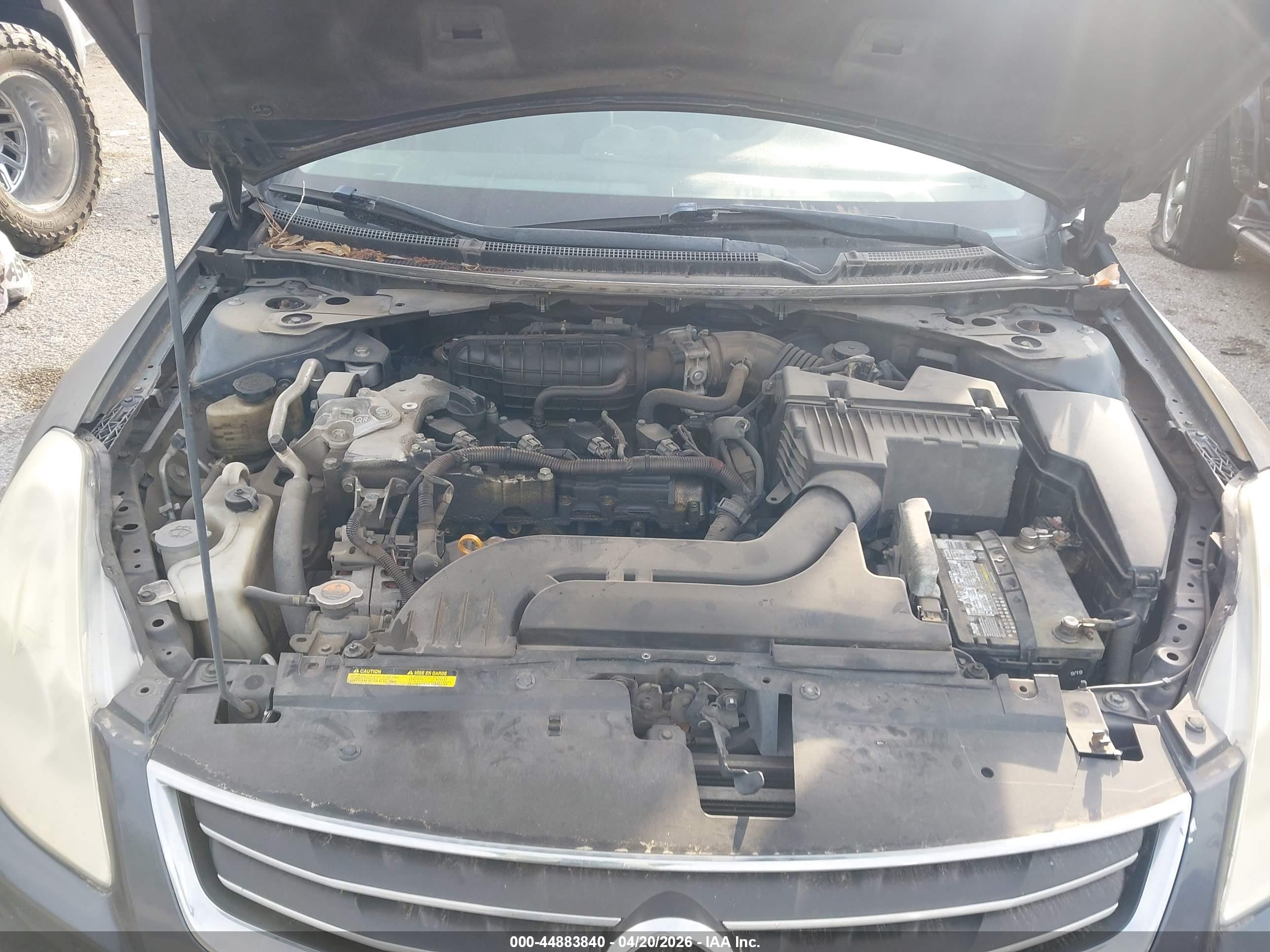 NISSAN ALTIMA image 10