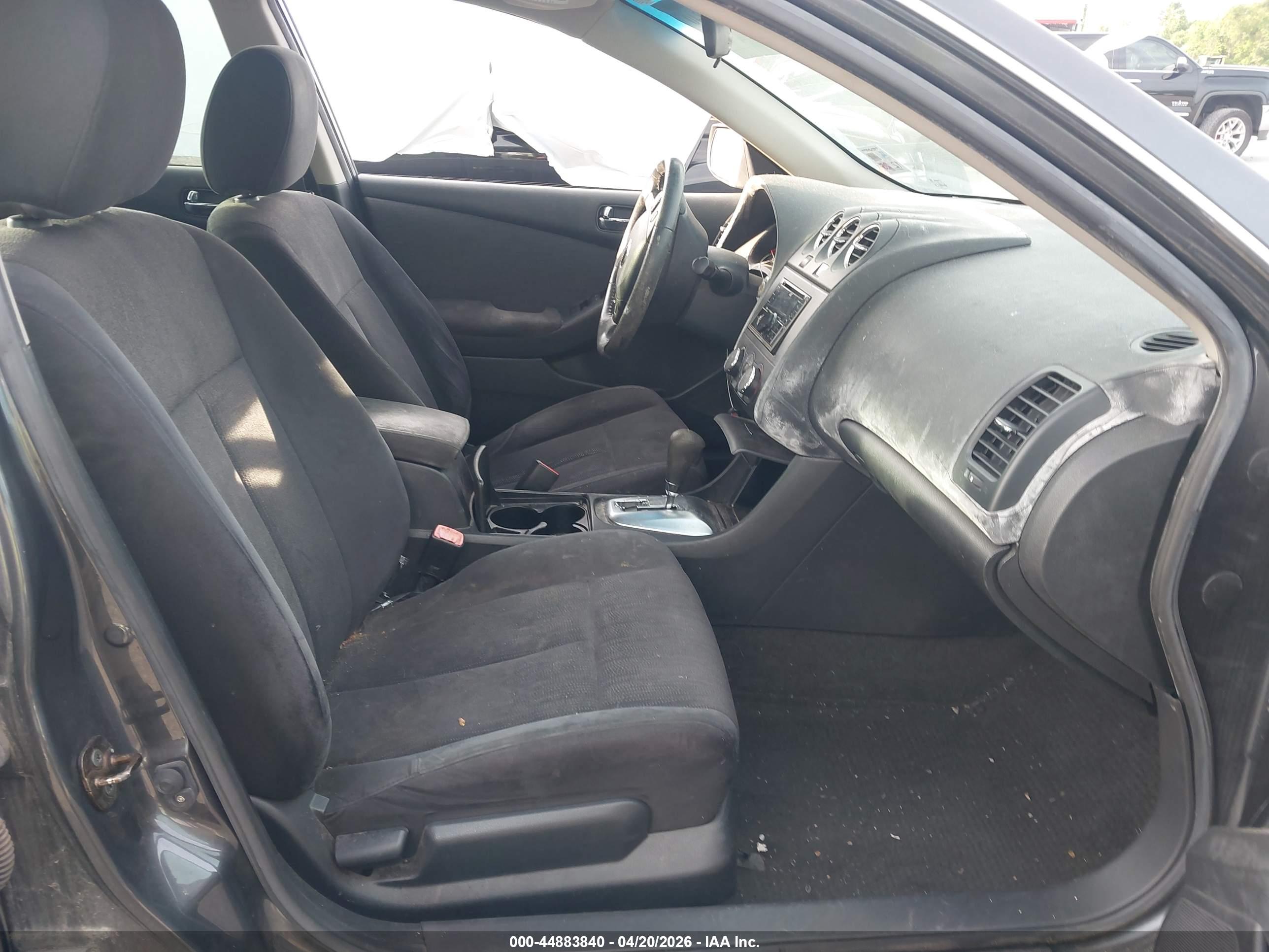 NISSAN ALTIMA image 5