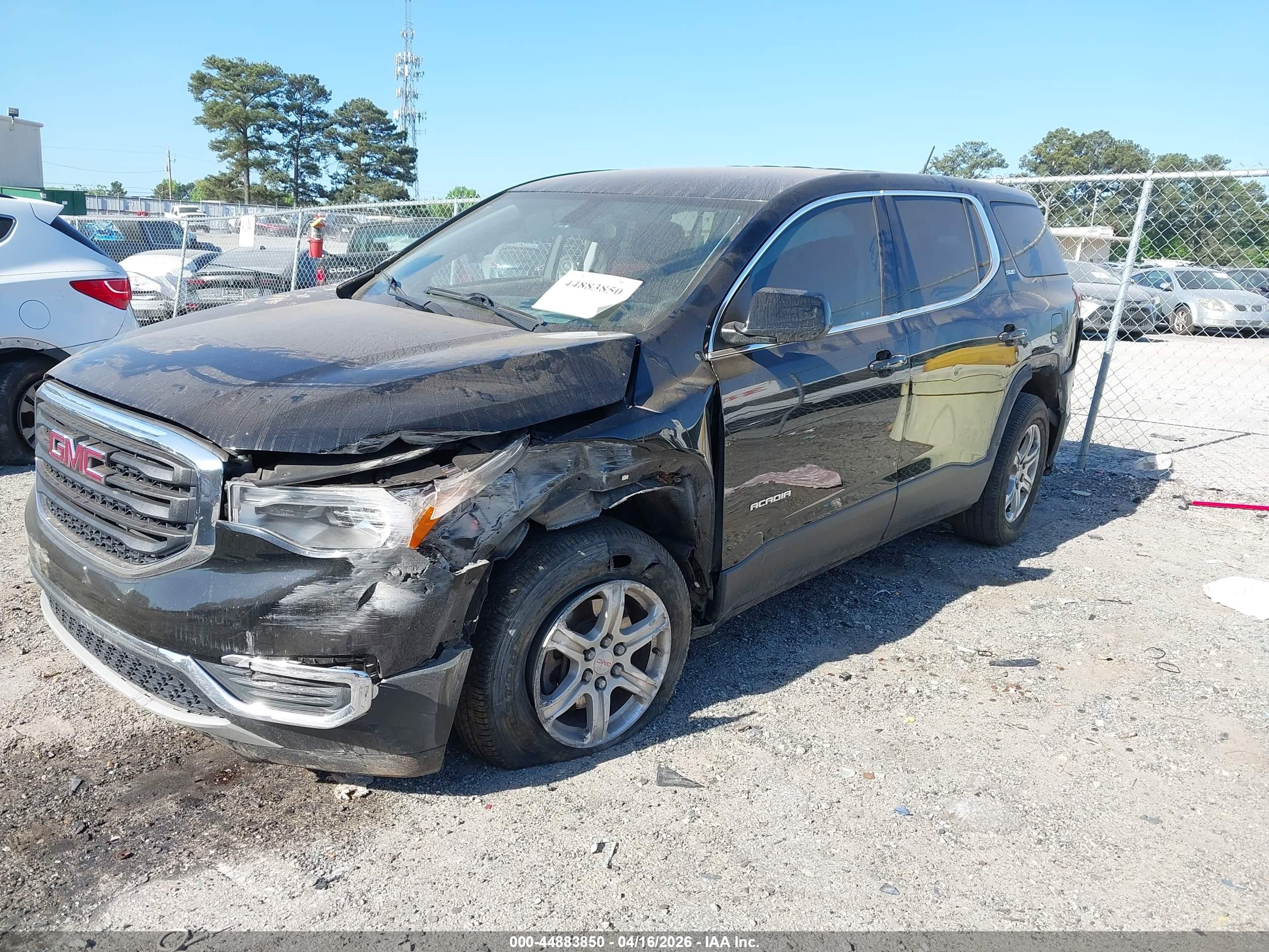 GMC ACADIA image 6