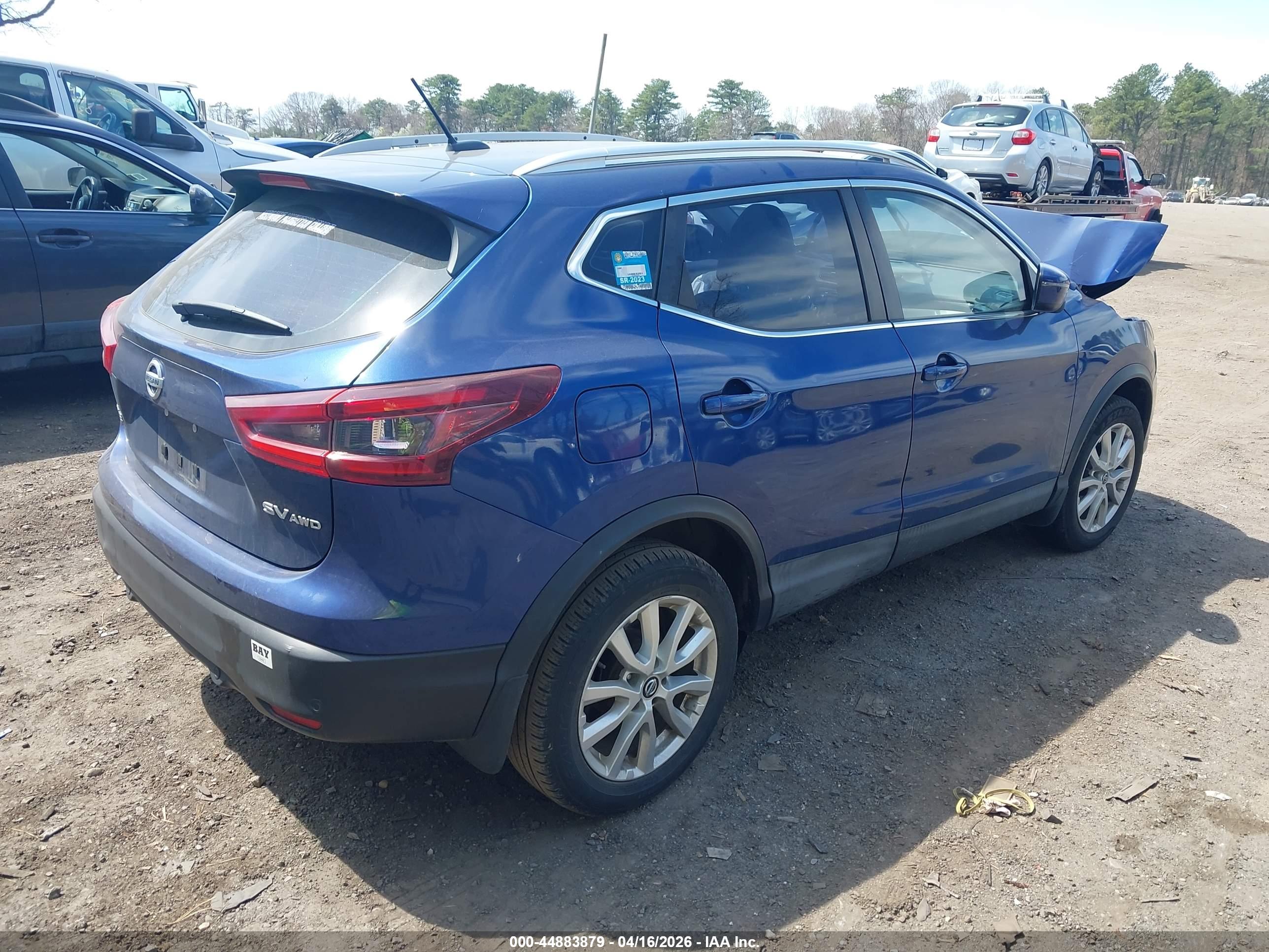 NISSAN ROGUE image 4