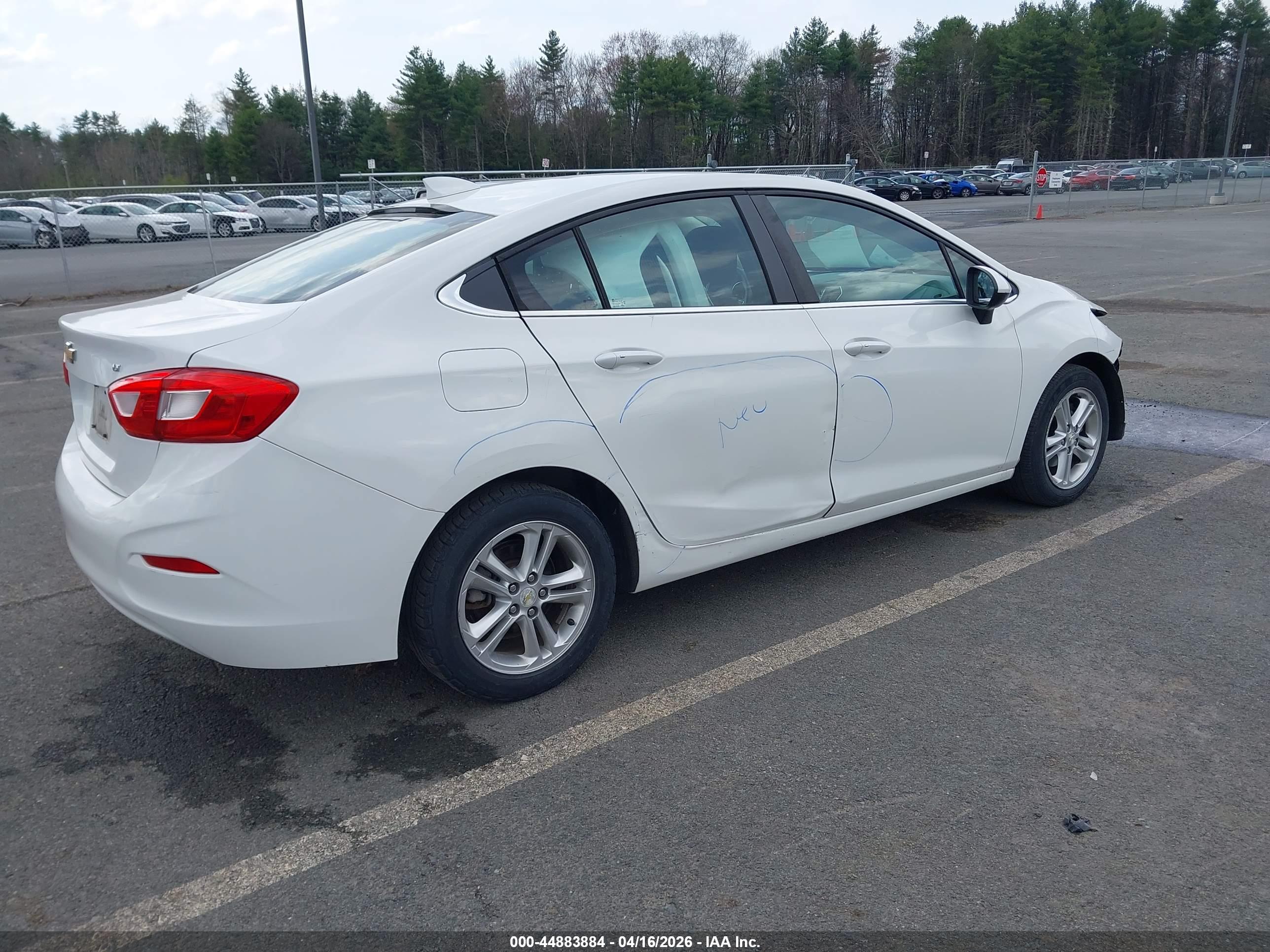 CHEVROLET CRUZE image 4