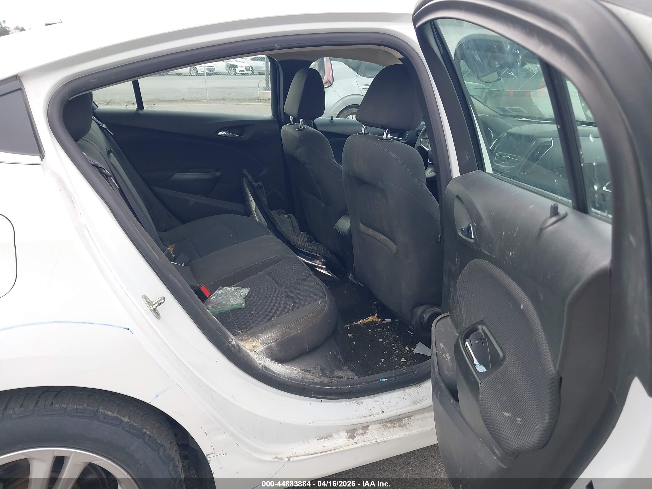 CHEVROLET CRUZE image 8