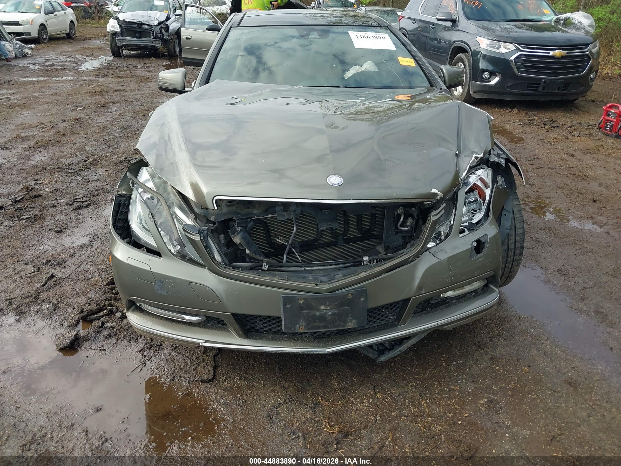 MERCEDES-BENZ E image 6