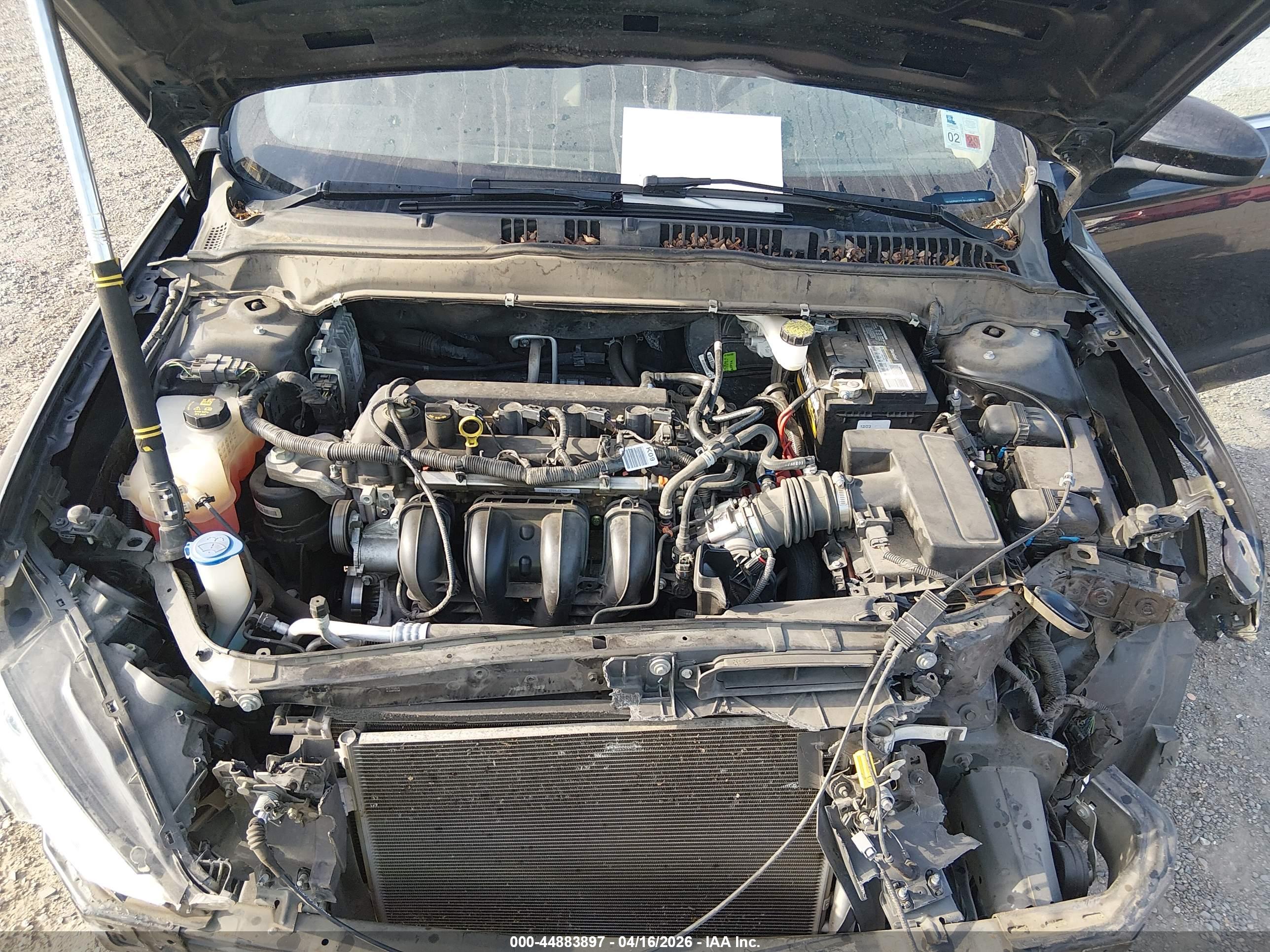 FORD FUSION image 10