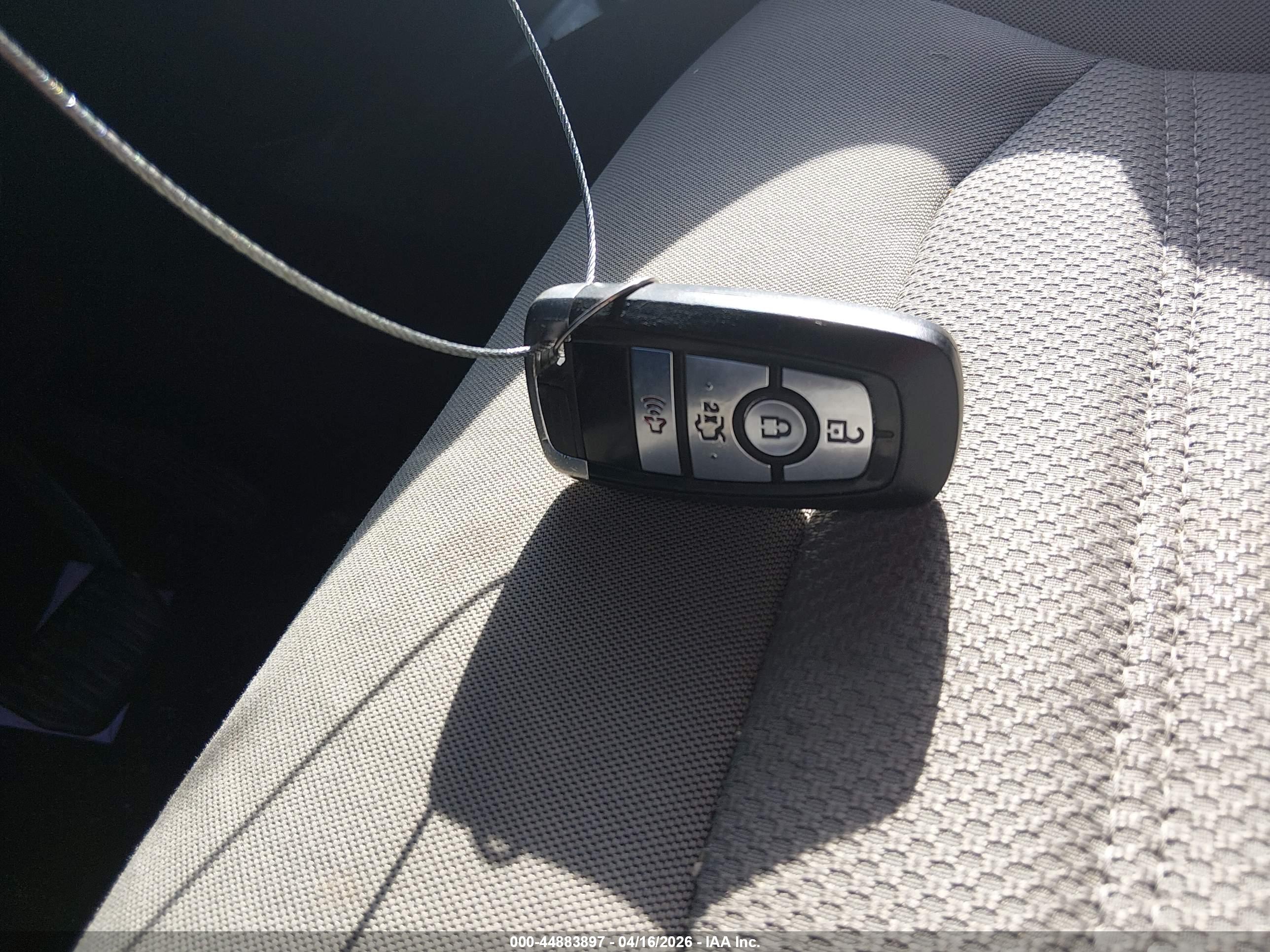 FORD FUSION image 11
