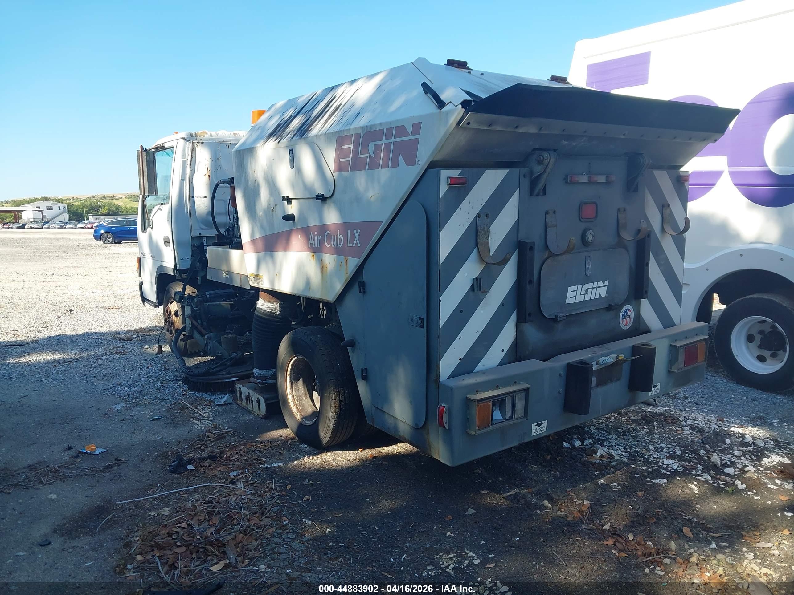 ISUZU W4S042 image 3