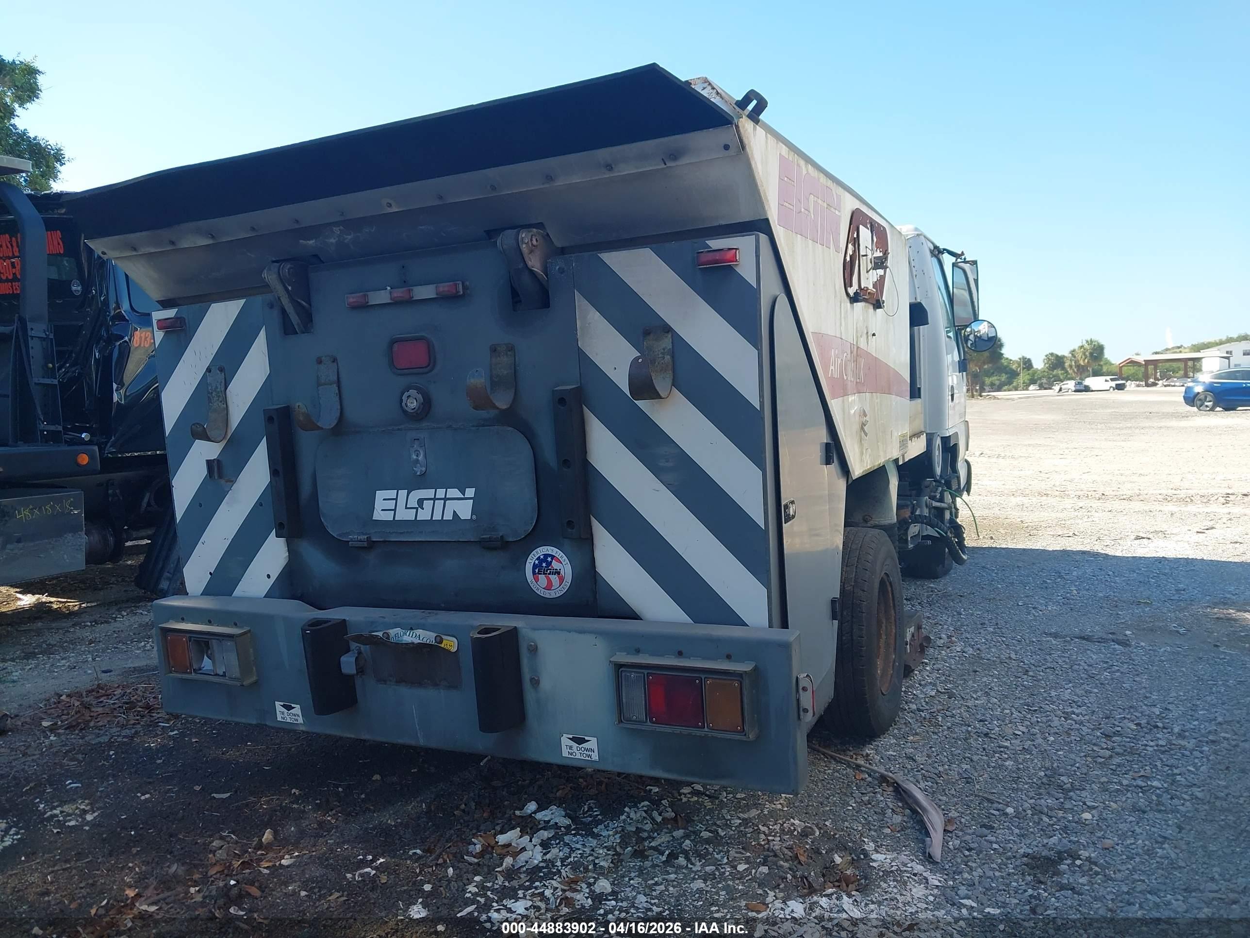ISUZU W4S042 image 4