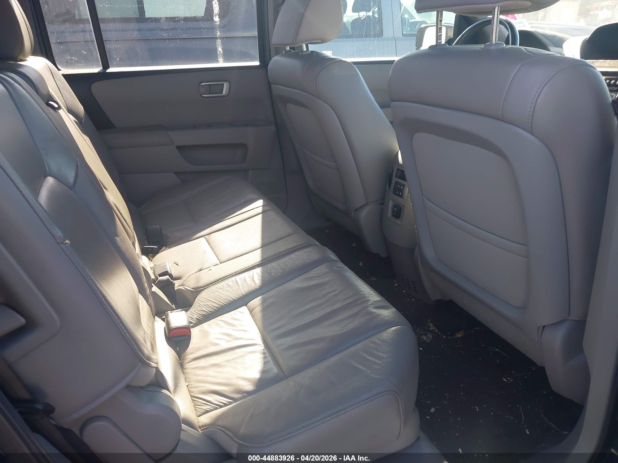 HONDA PILOT image 8