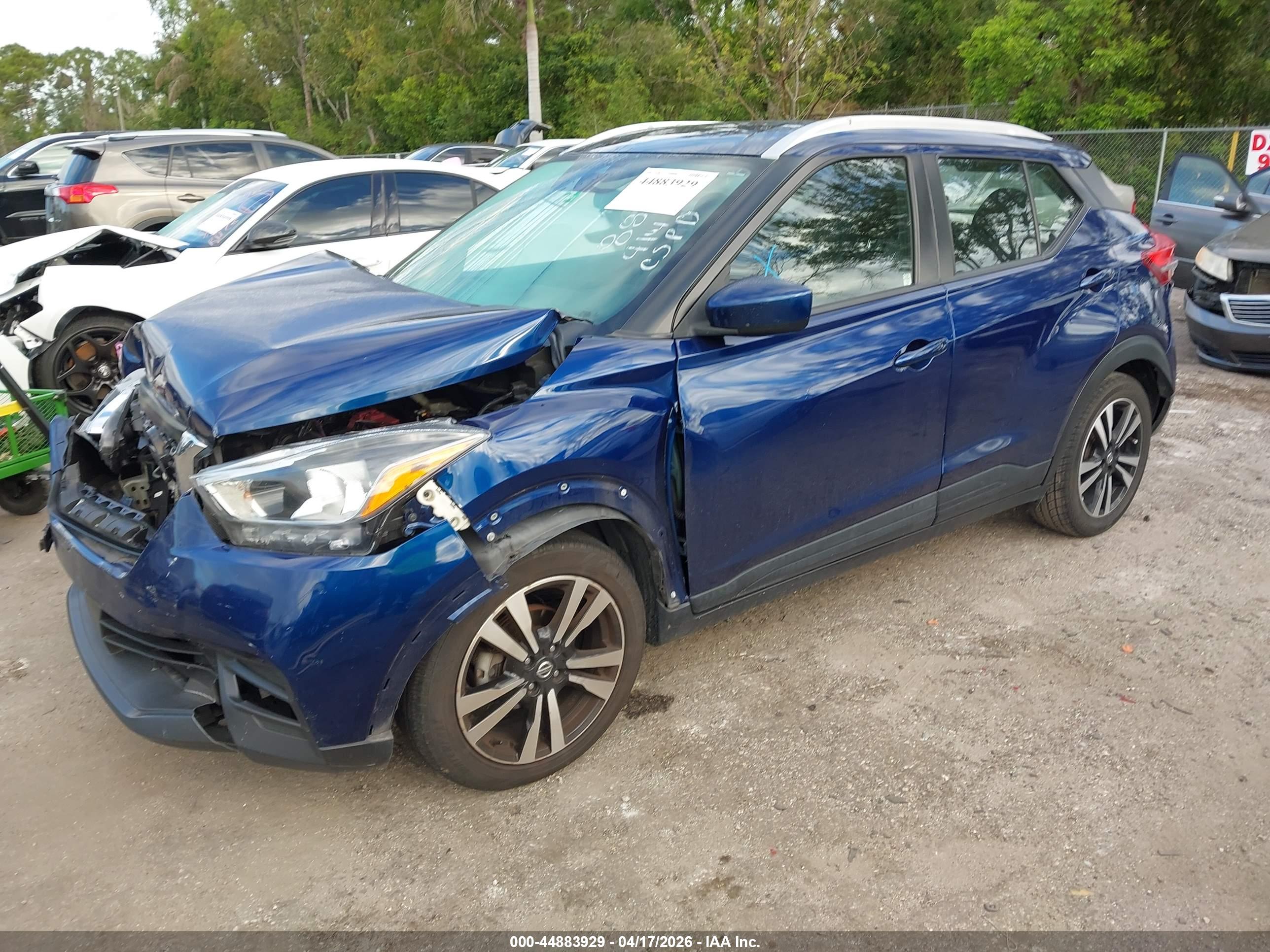 NISSAN KICKS image 2