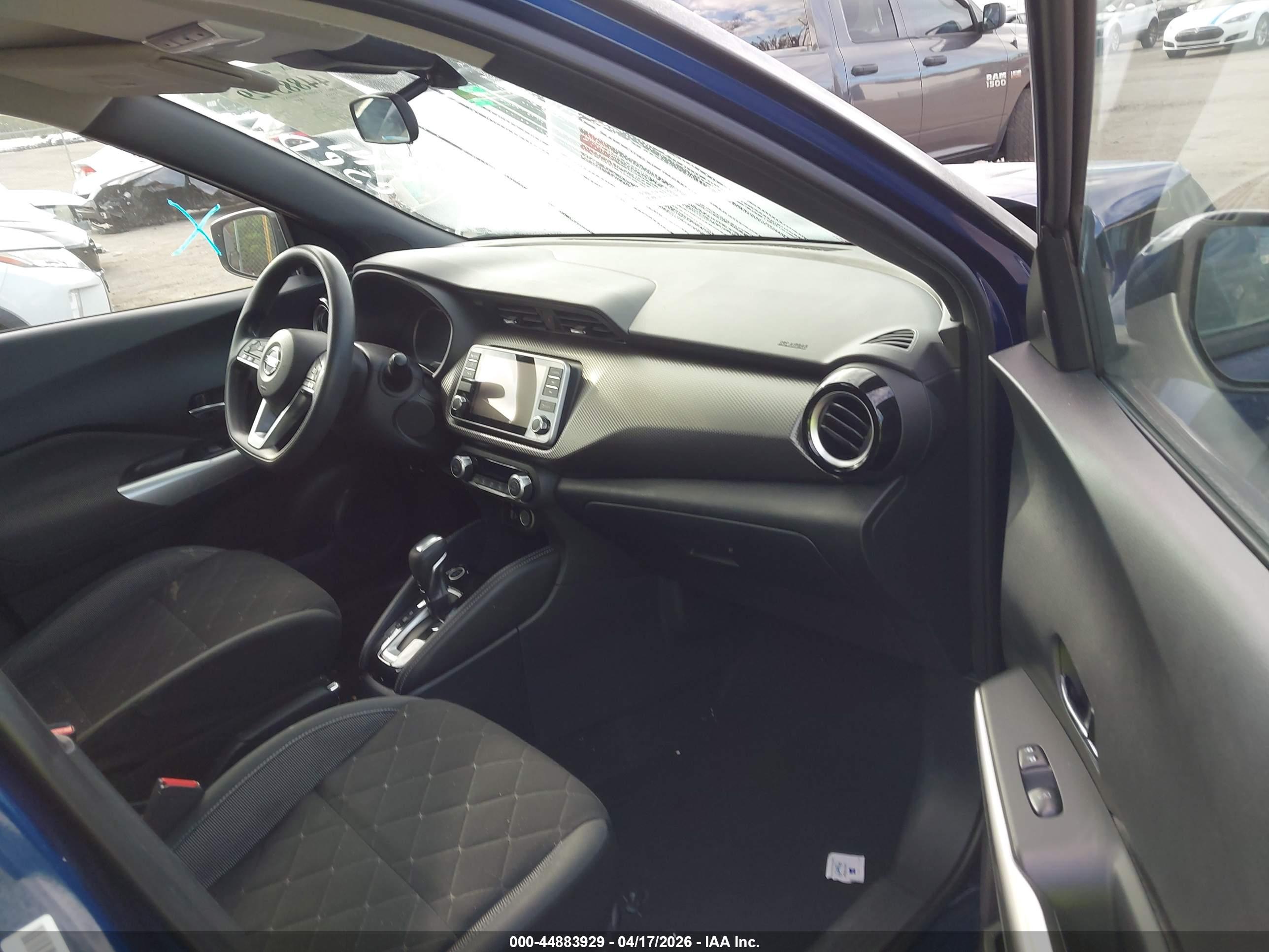 NISSAN KICKS image 5