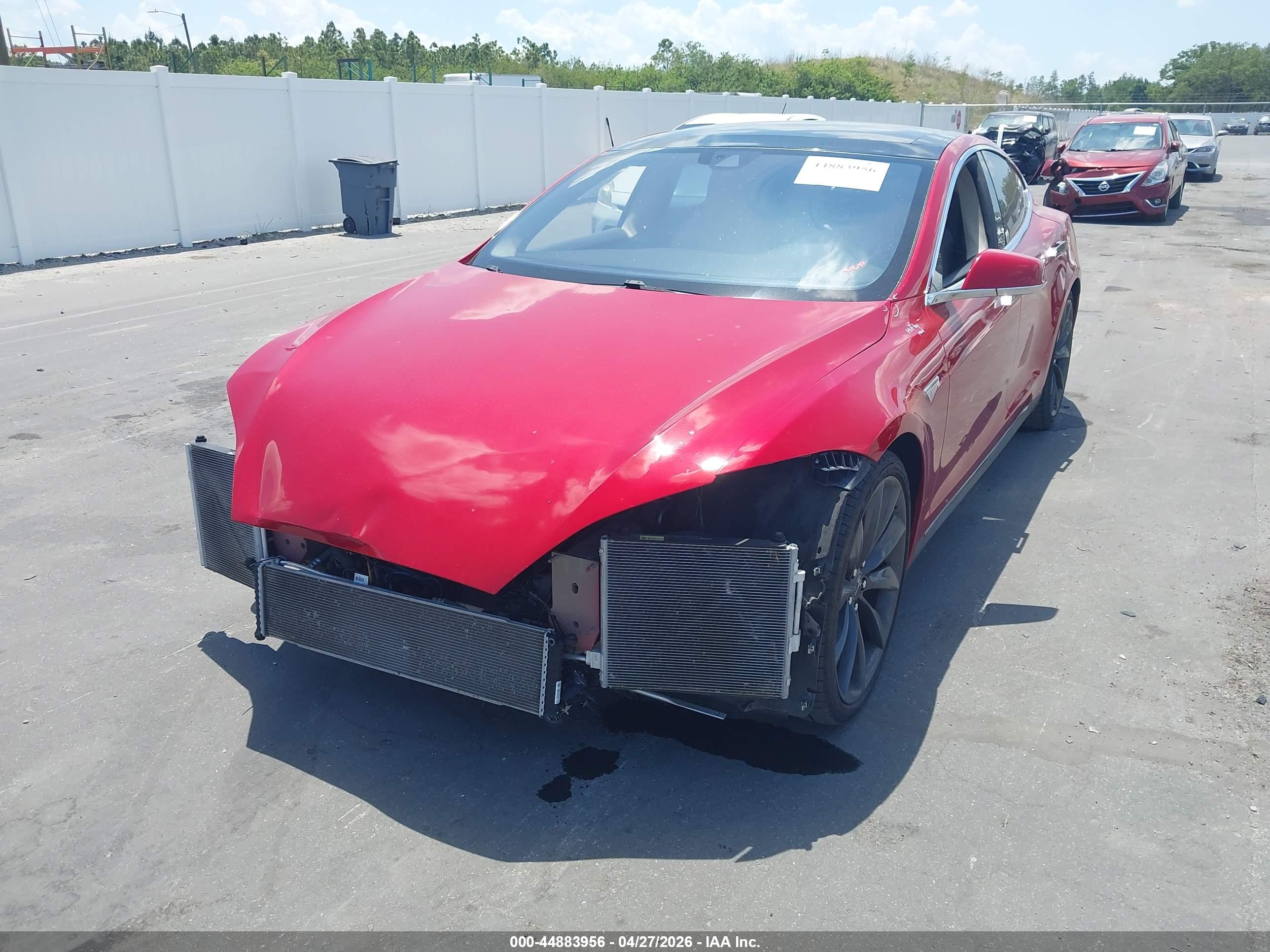 TESLA MODEL image 2