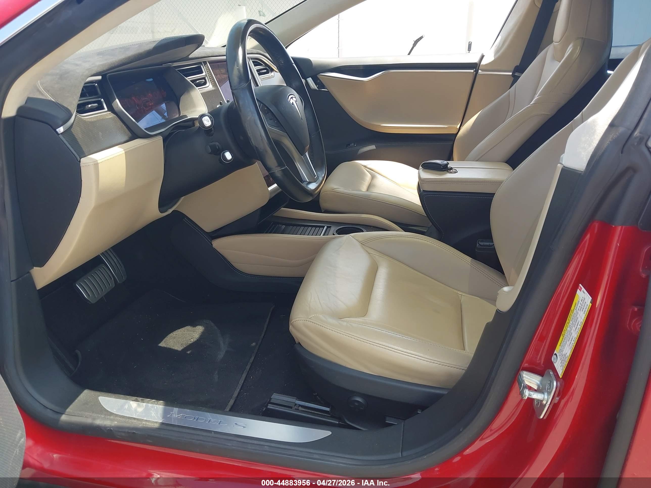 TESLA MODEL image 5