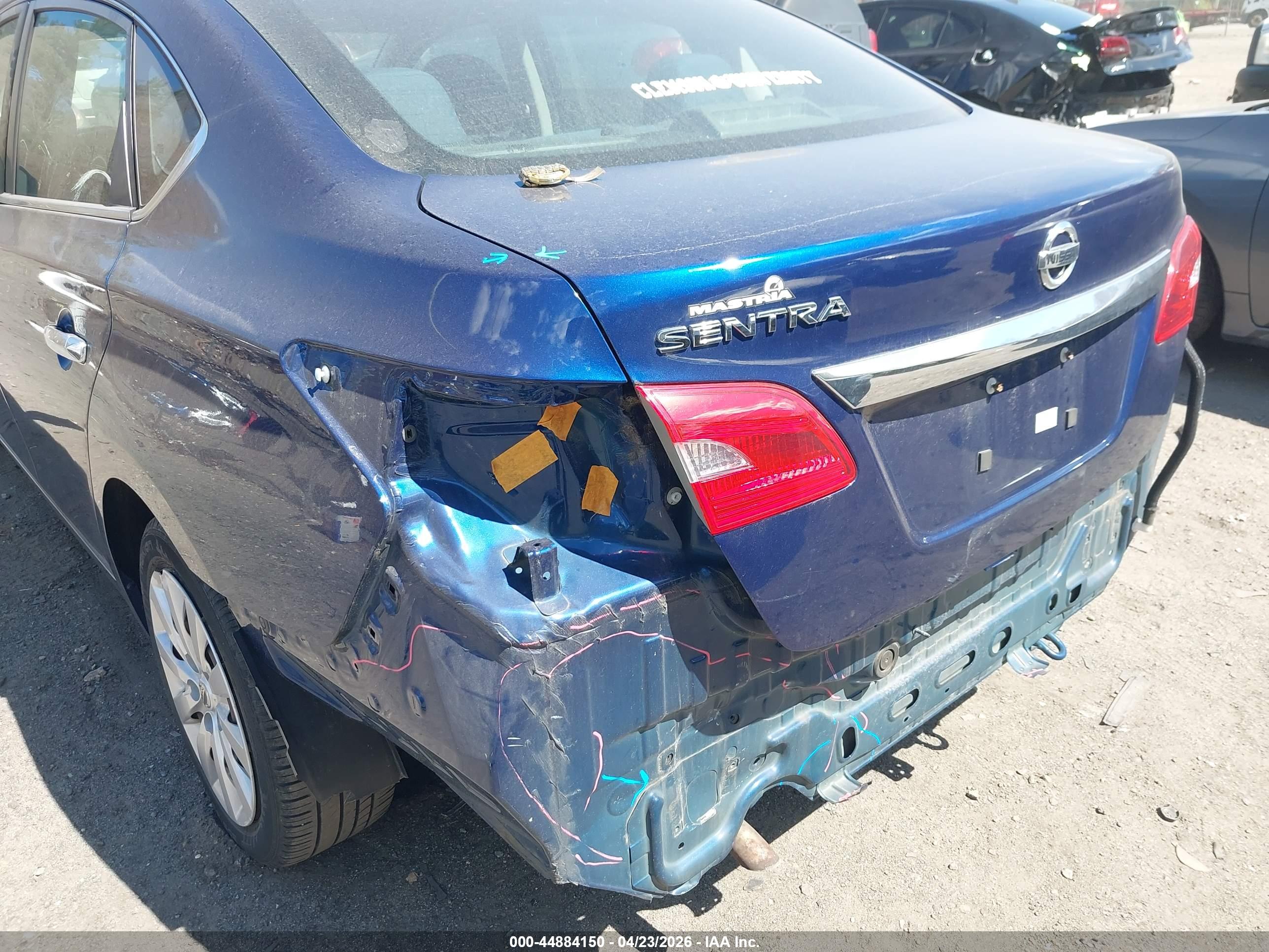NISSAN SENTRA image 6