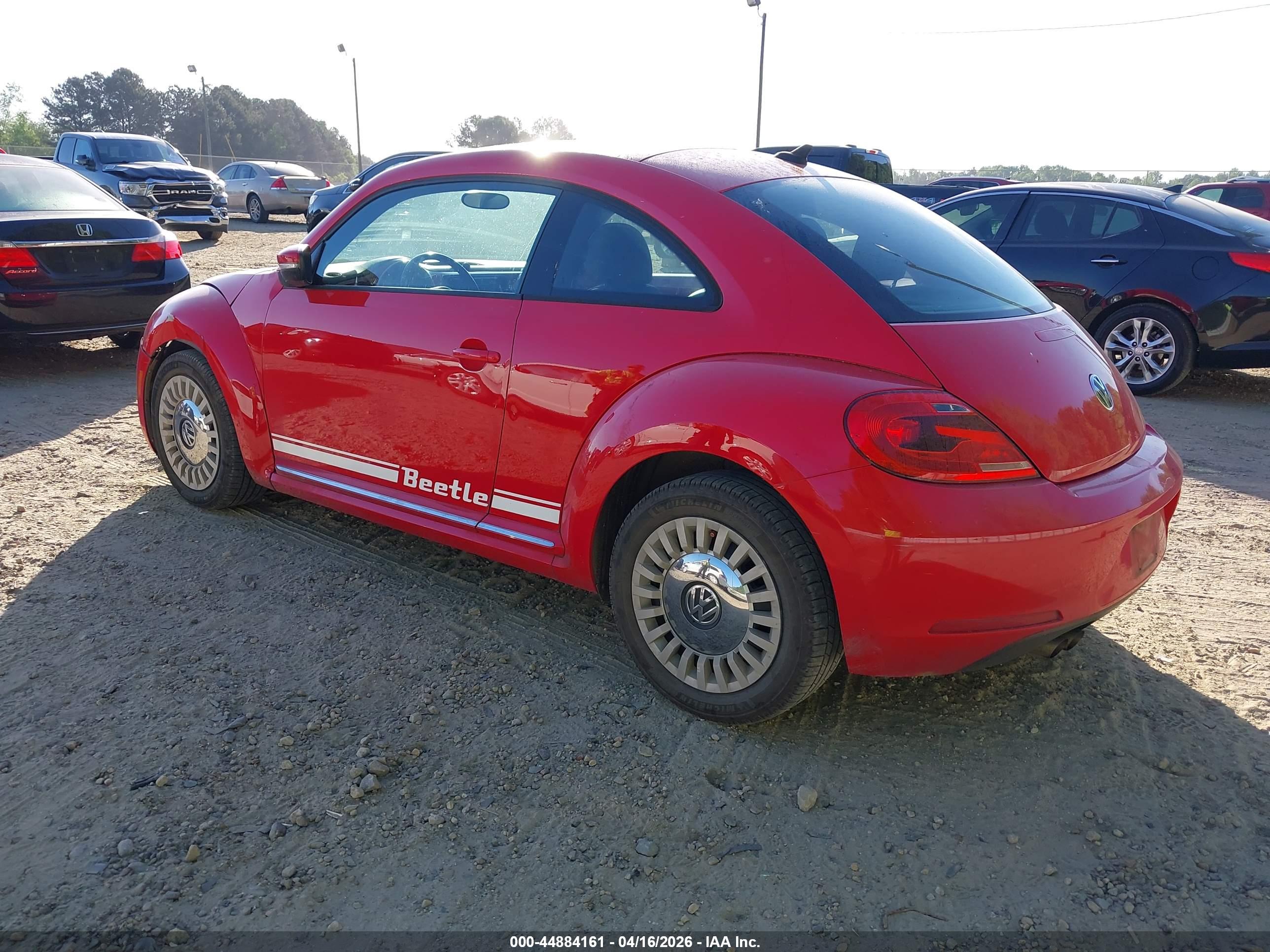 VOLKSWAGEN BEETLE image 3