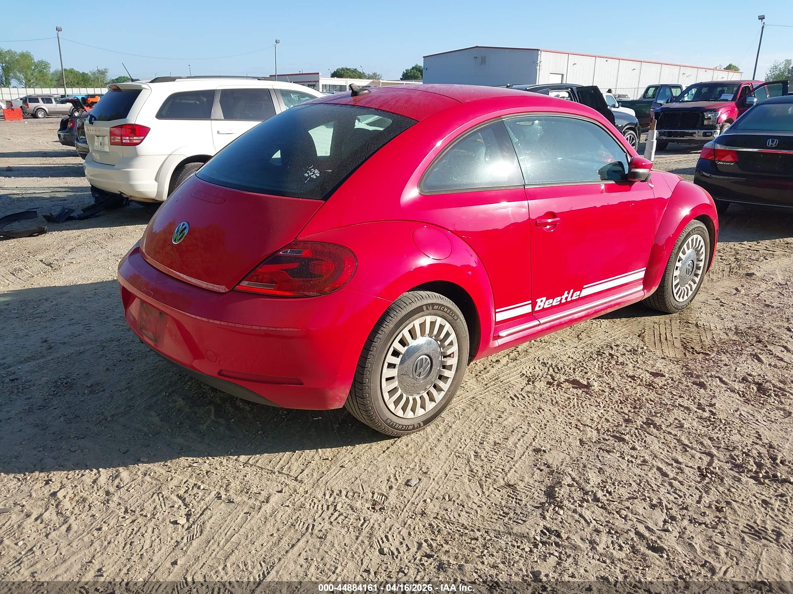 VOLKSWAGEN BEETLE image 4