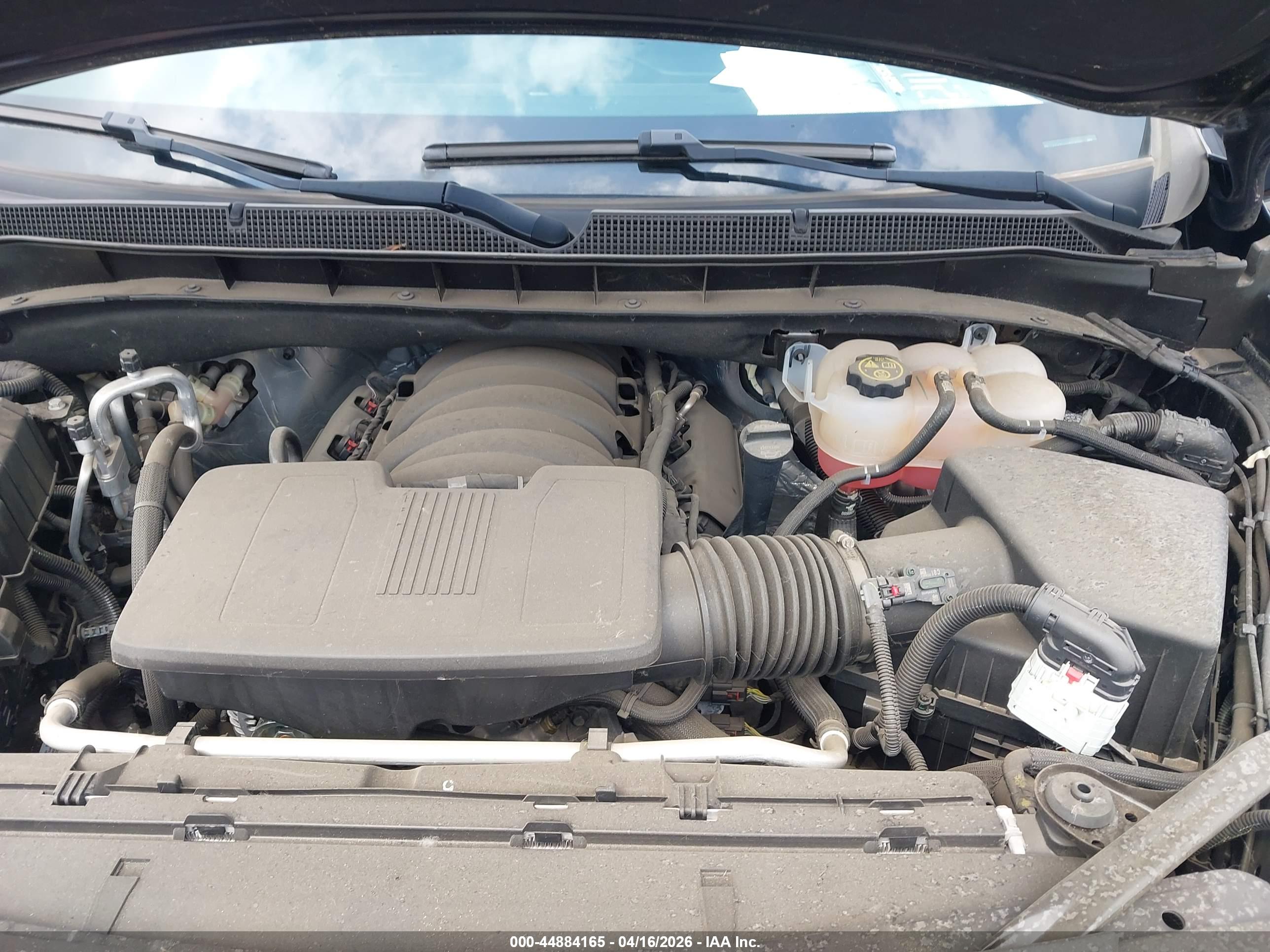 CHEVROLET SUBURBAN image 10