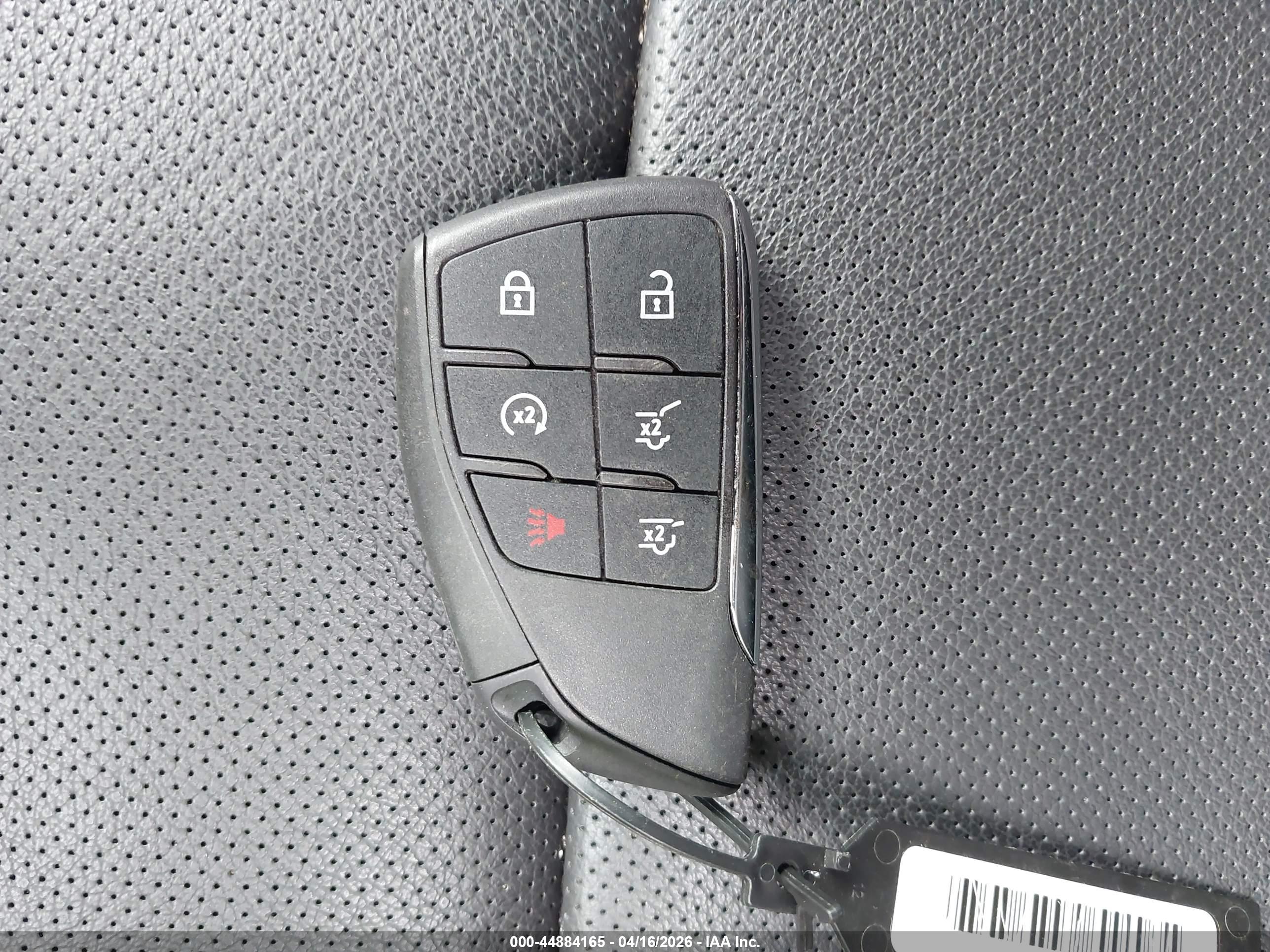 CHEVROLET SUBURBAN image 11