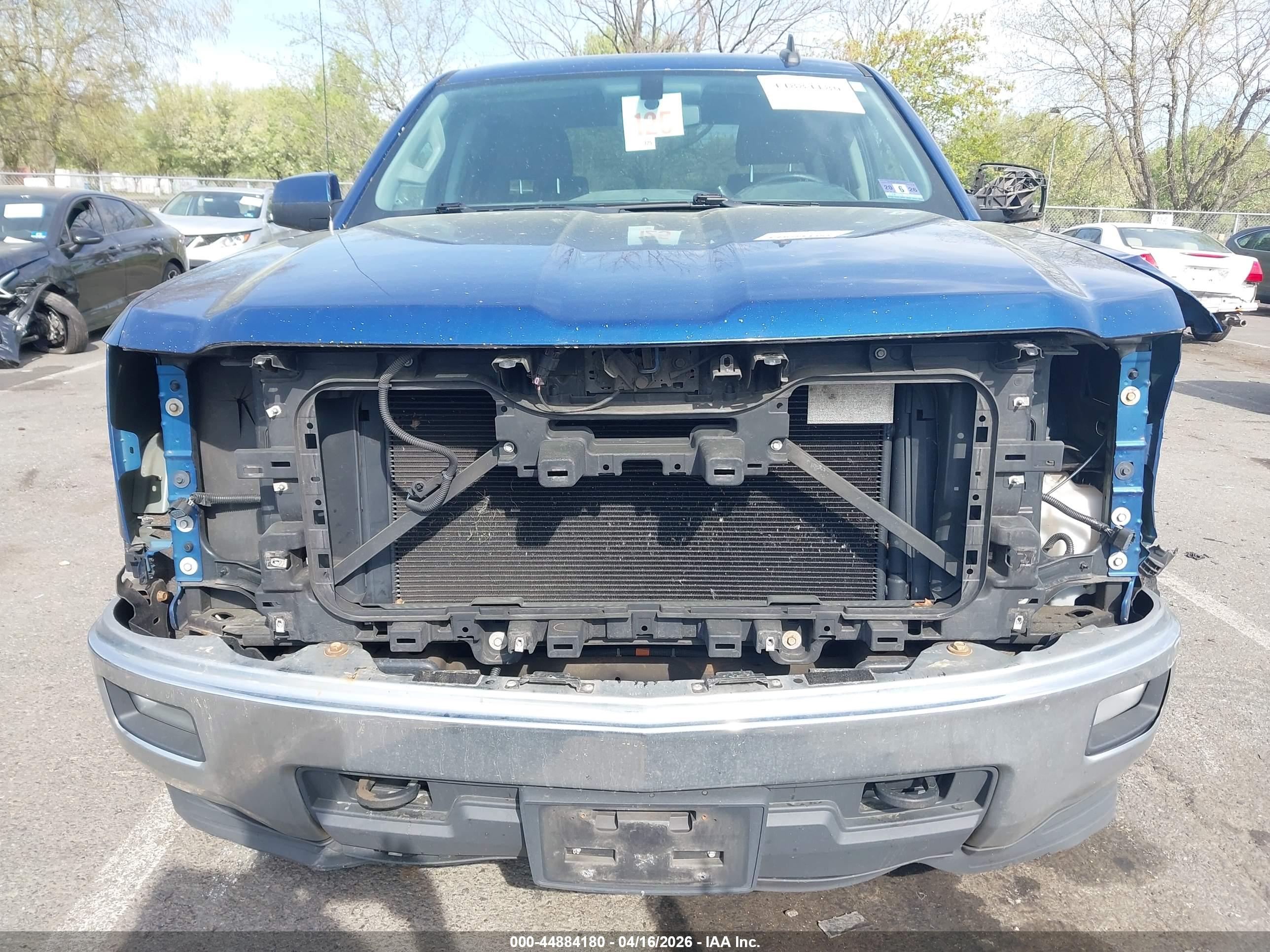 CHEVROLET SILVERADO image 6
