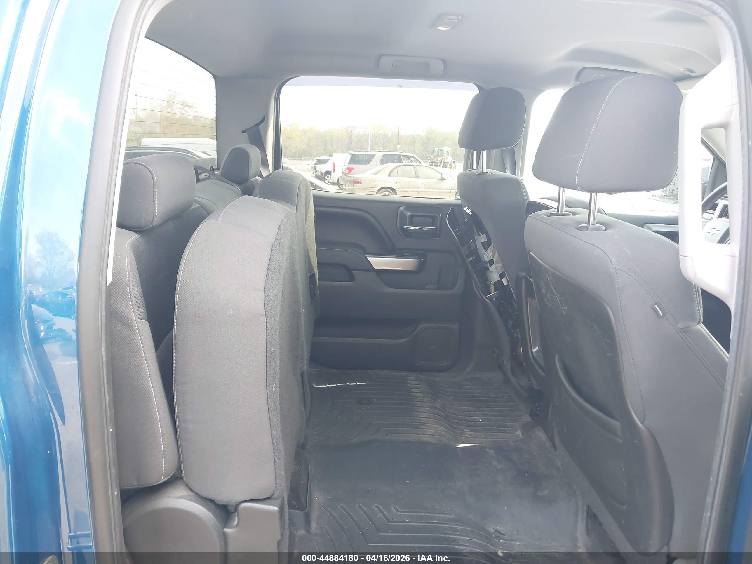 CHEVROLET SILVERADO image 8