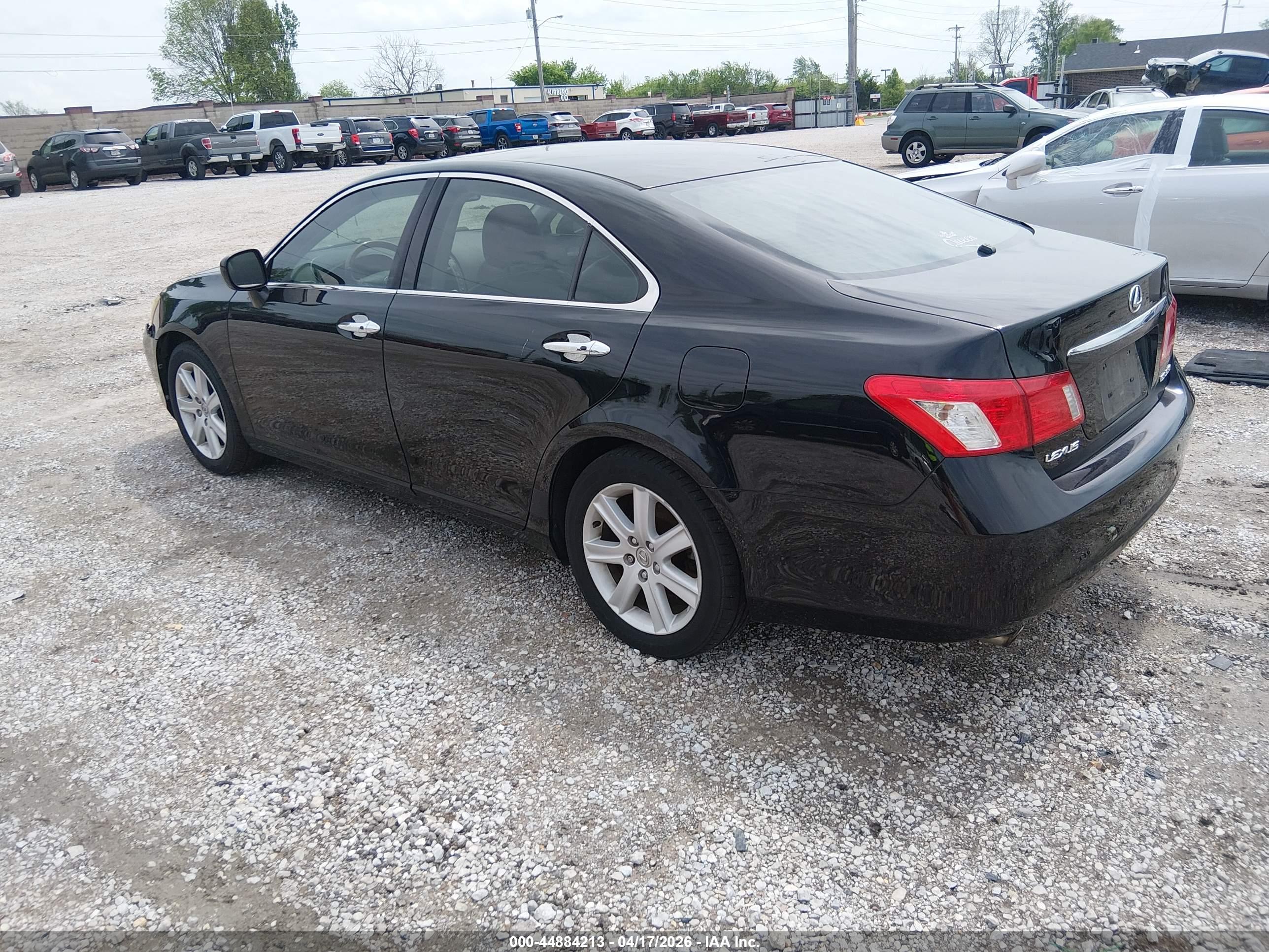 LEXUS ES image 3