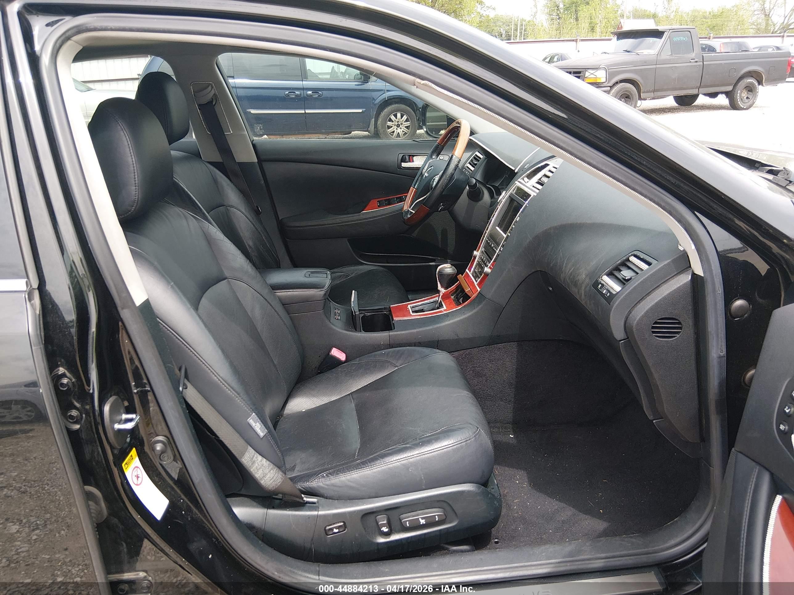 LEXUS ES image 5