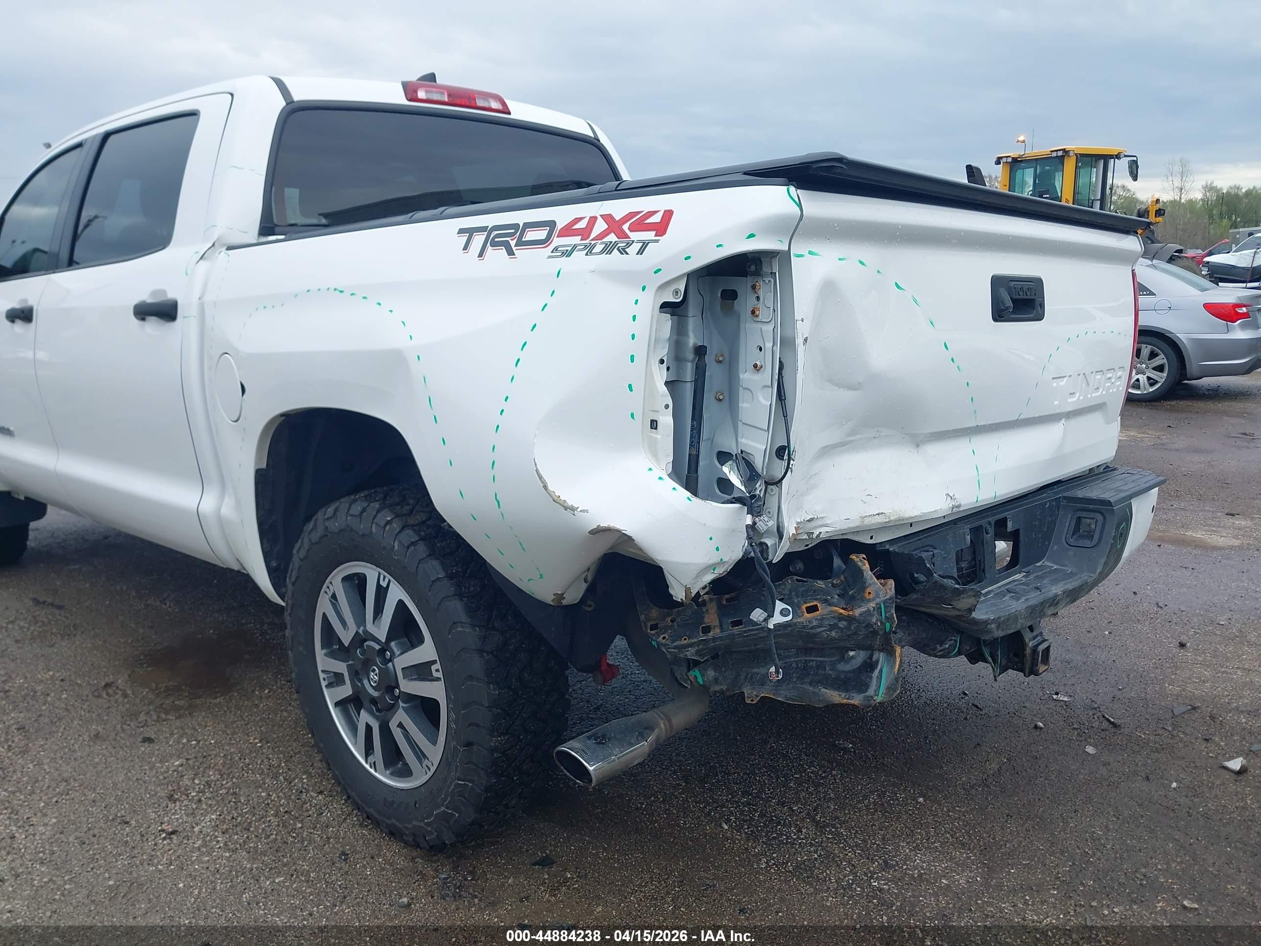TOYOTA TUNDRA image 6