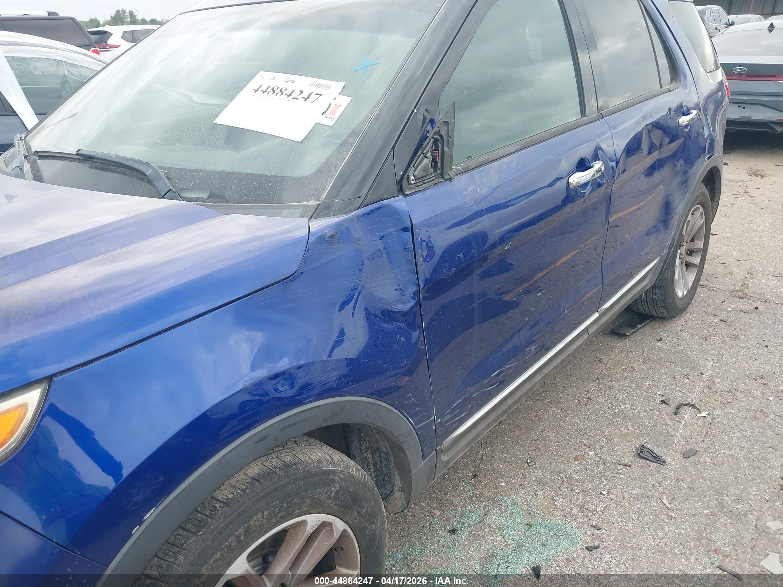 FORD EXPLORER image 6
