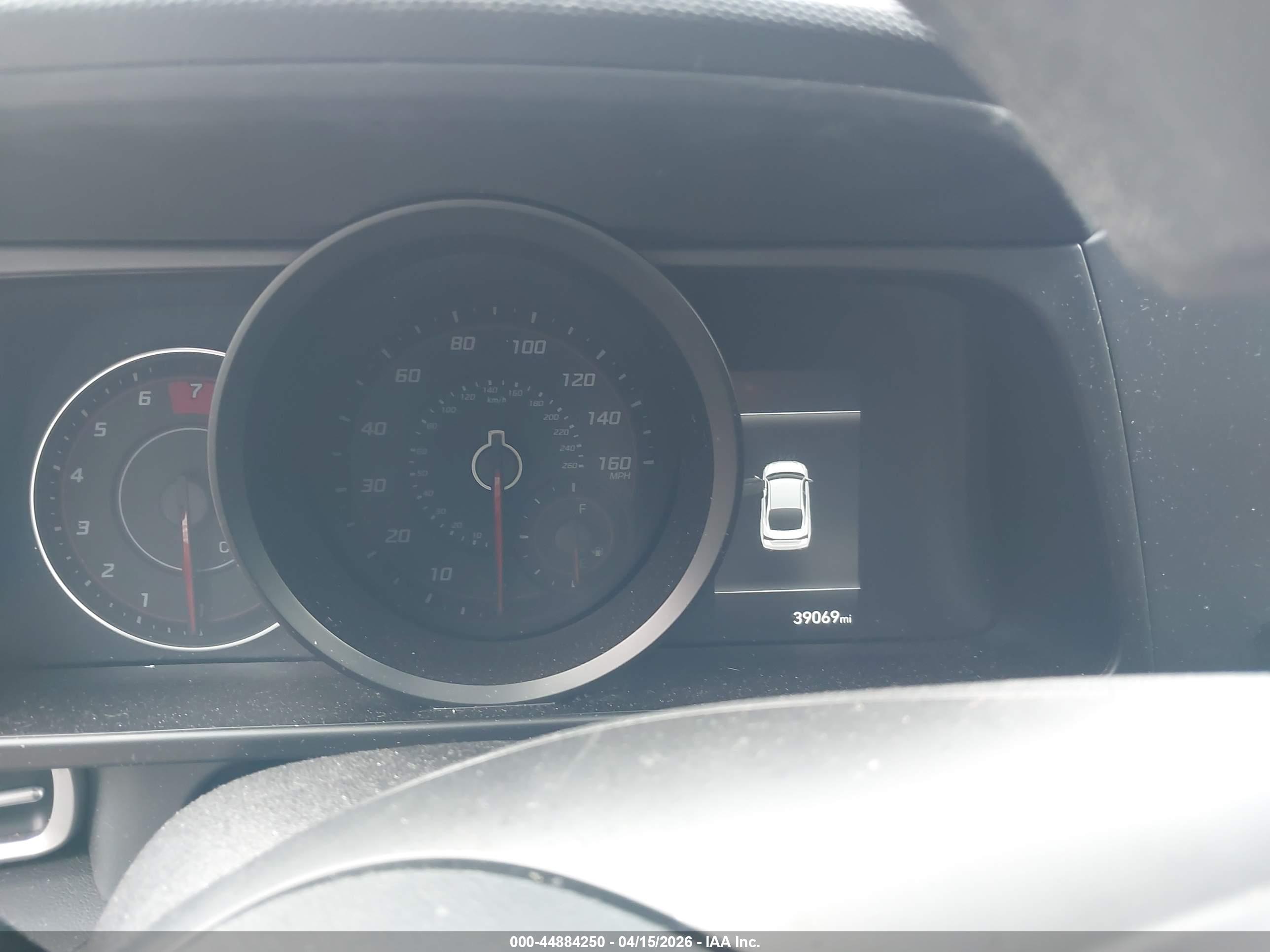 HYUNDAI ELANTRA image 7