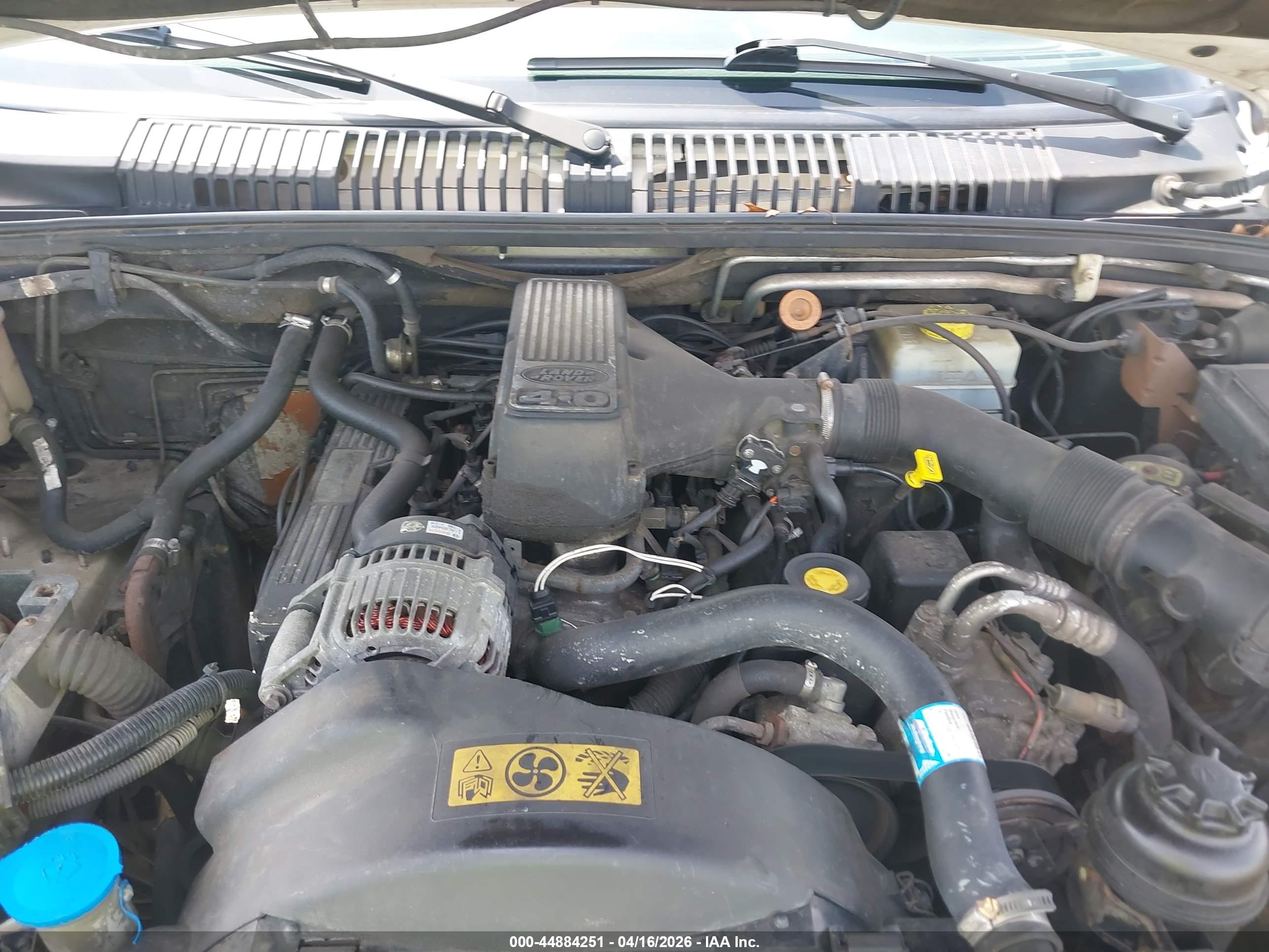 LAND ROVER image 10