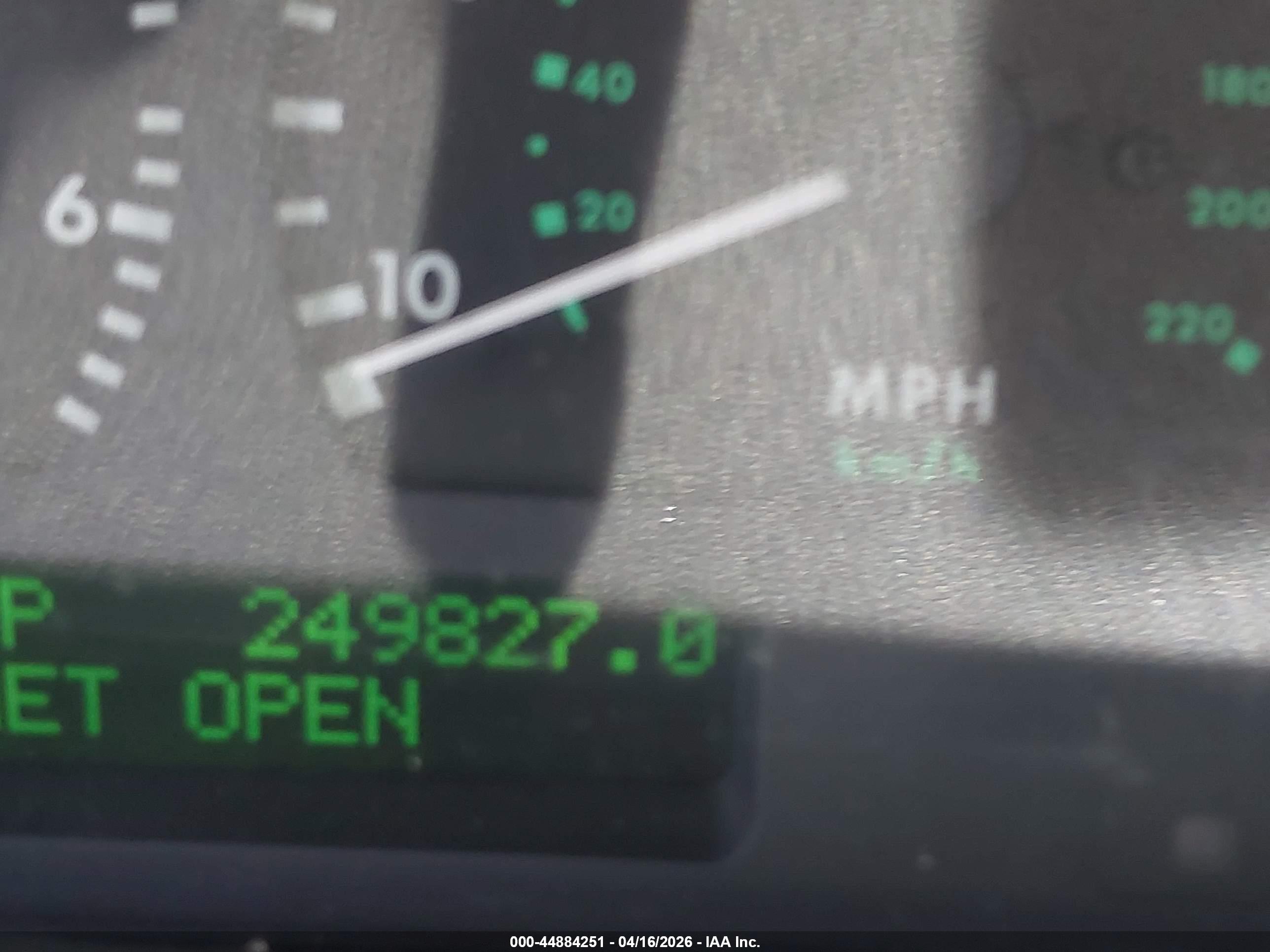 LAND ROVER image 7