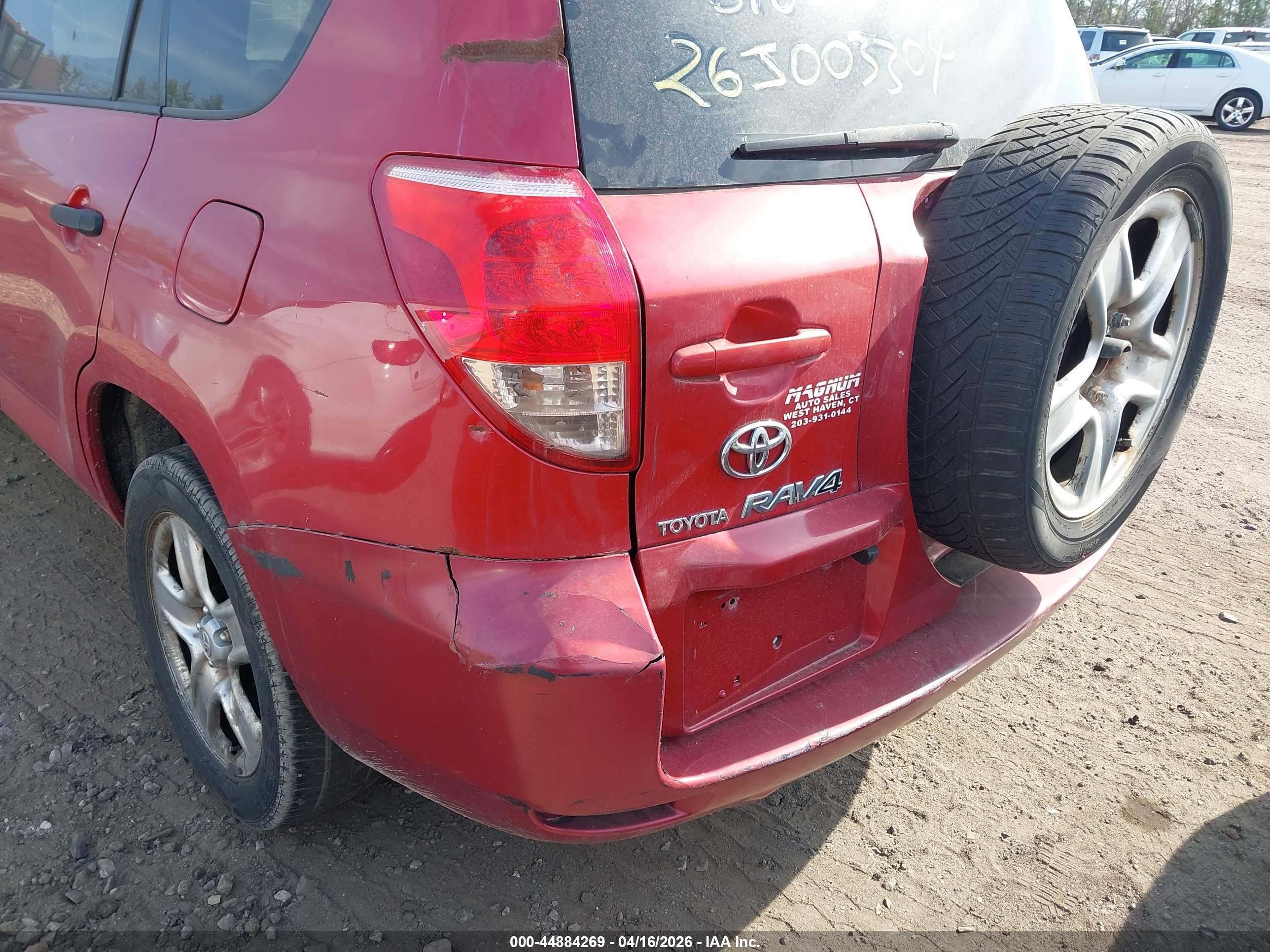 TOYOTA RAV4 image 6
