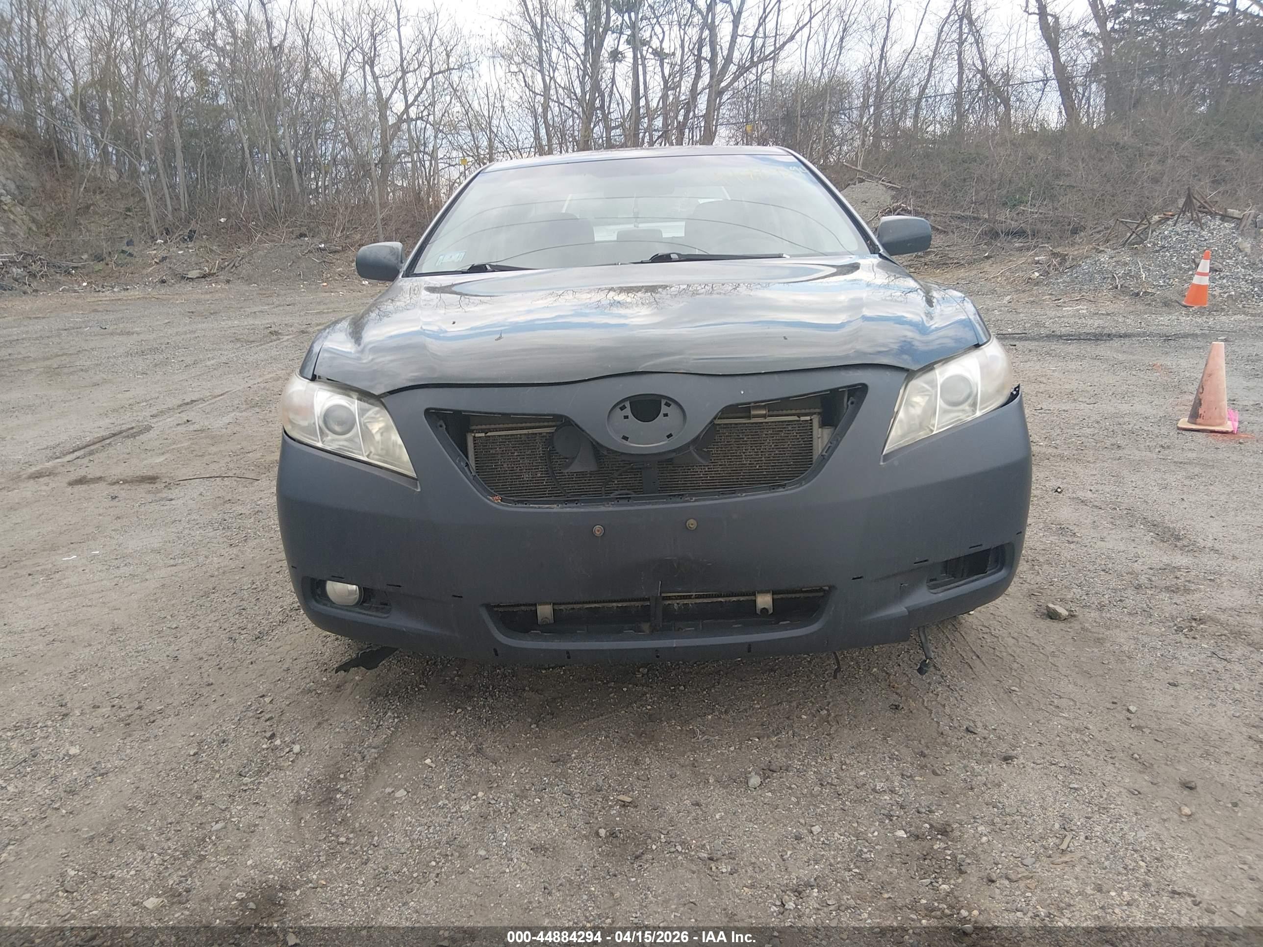 TOYOTA CAMRY image 6