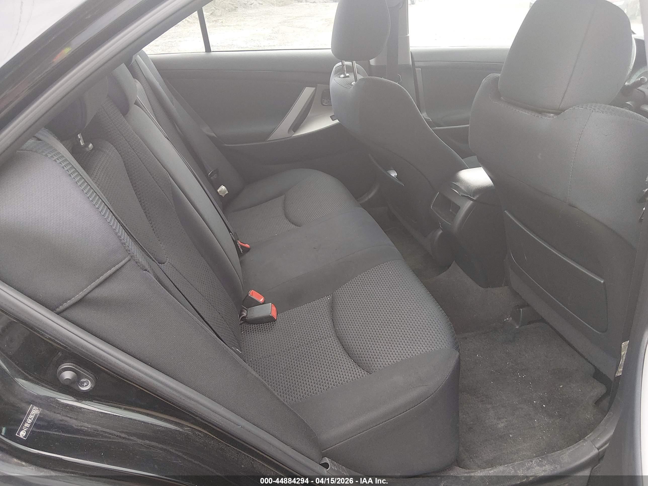 TOYOTA CAMRY image 8
