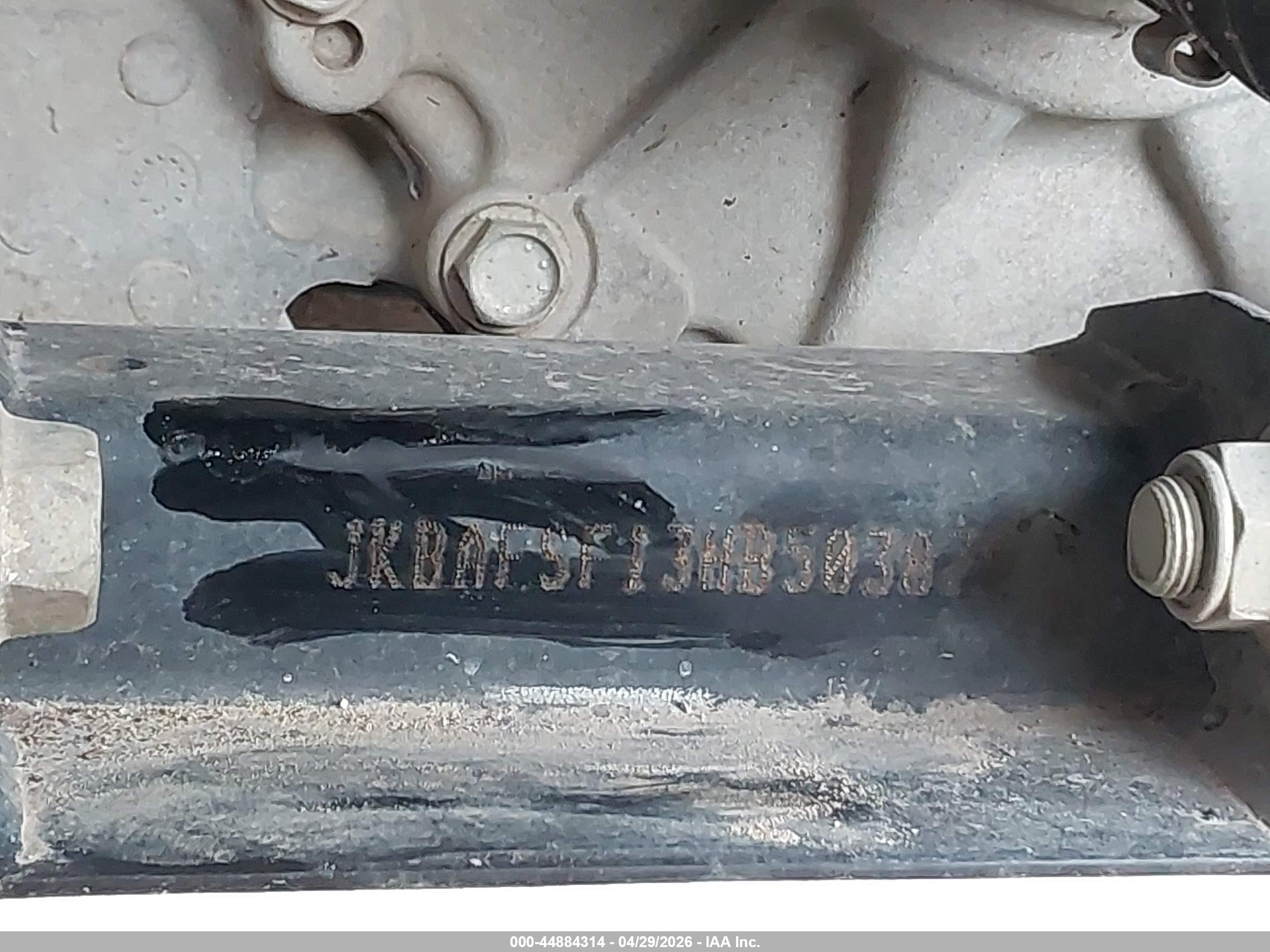 KAWASAKI KAF820 image 10