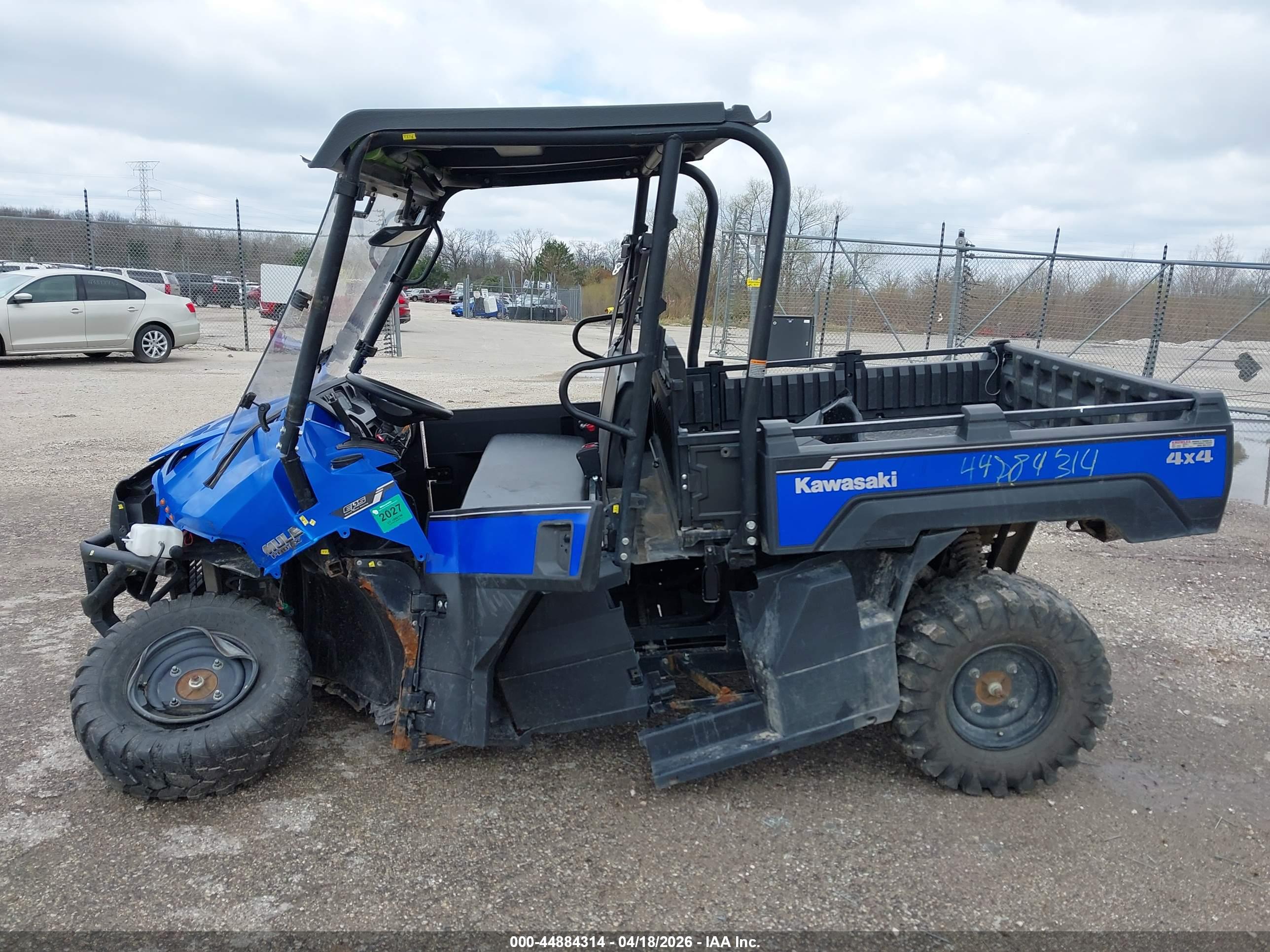 KAWASAKI KAF820 image 9