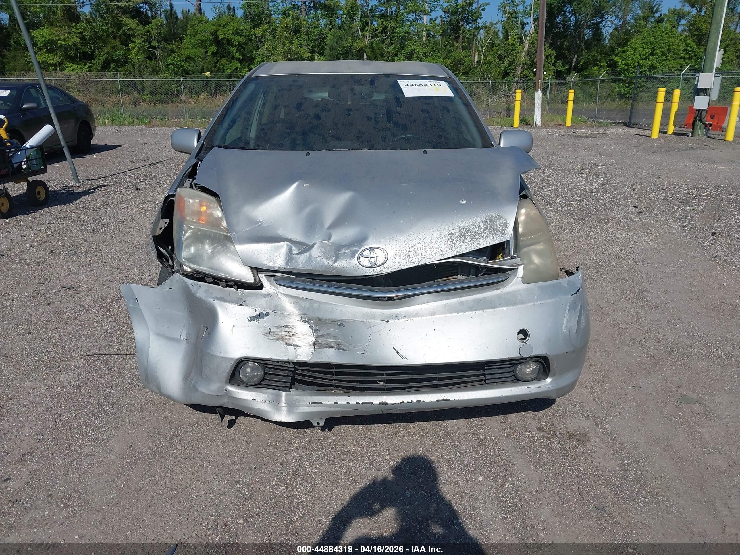 TOYOTA PRIUS image 6