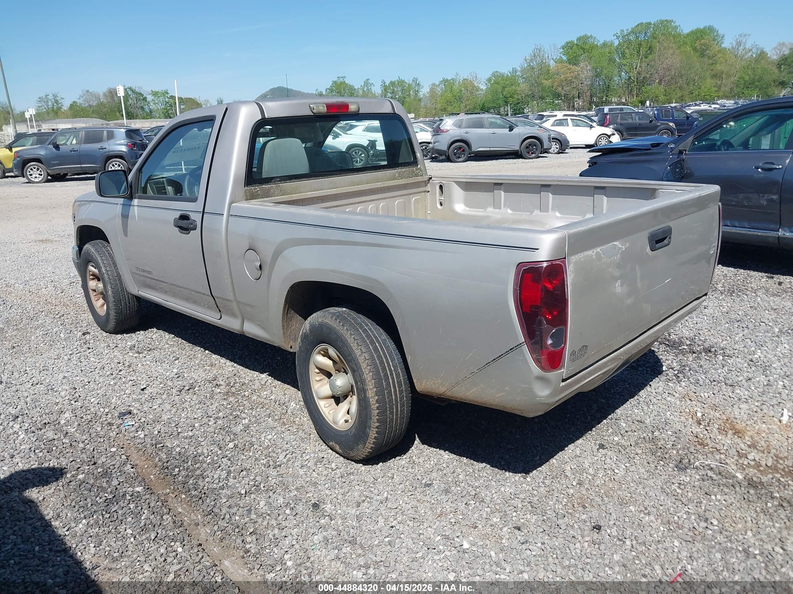 CHEVROLET COLORADO image 3