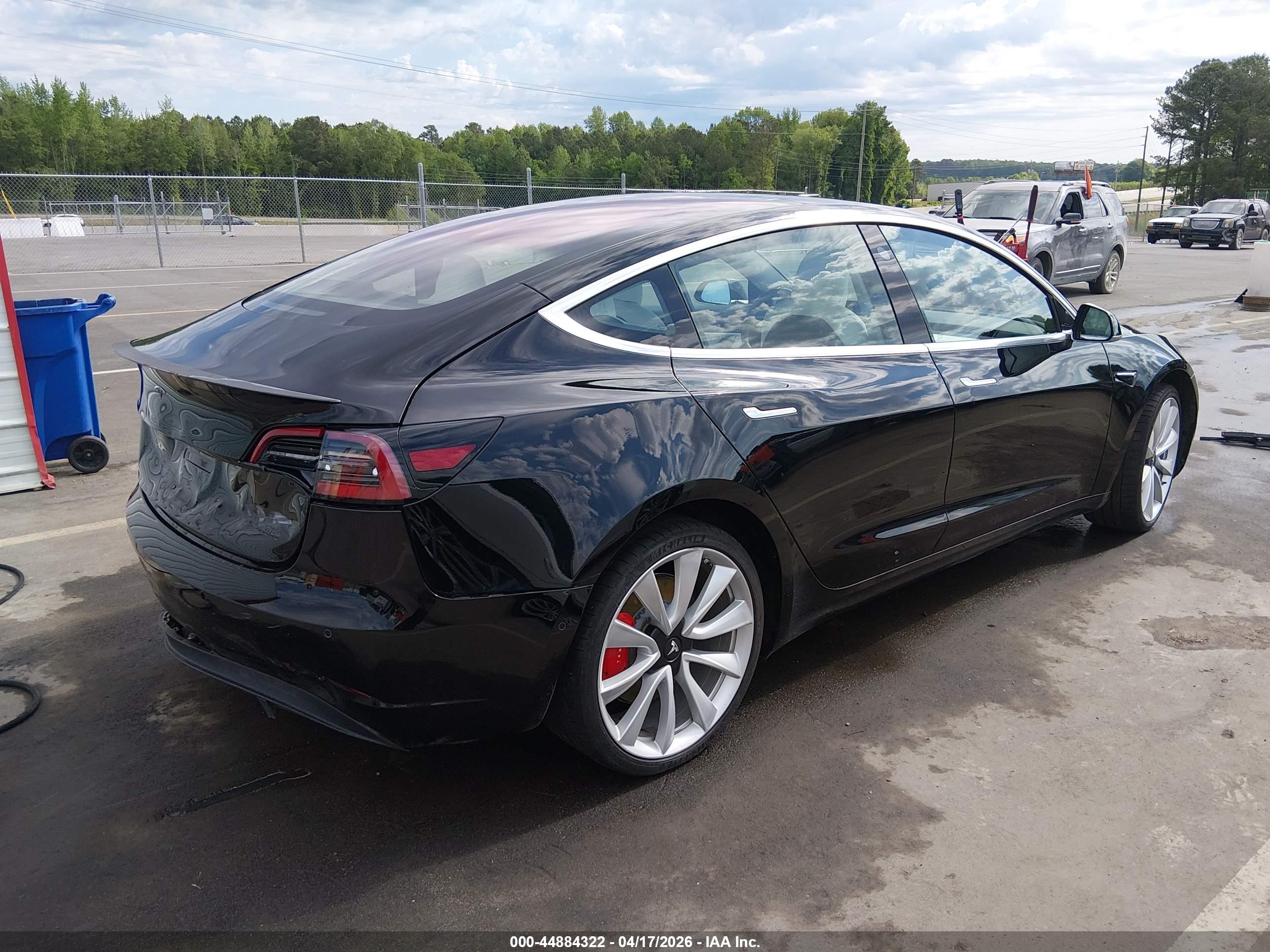 TESLA MODEL image 4
