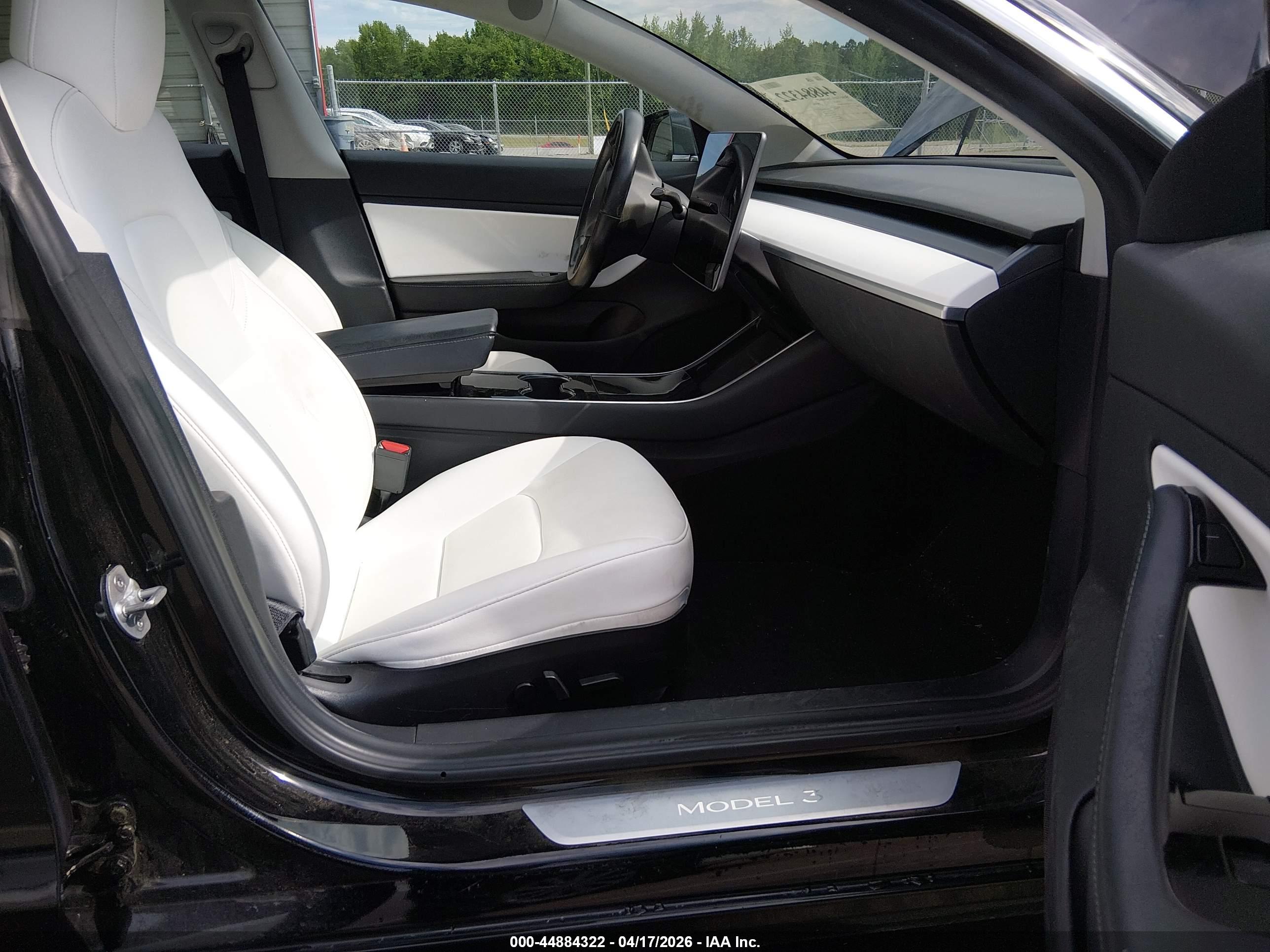 TESLA MODEL image 5