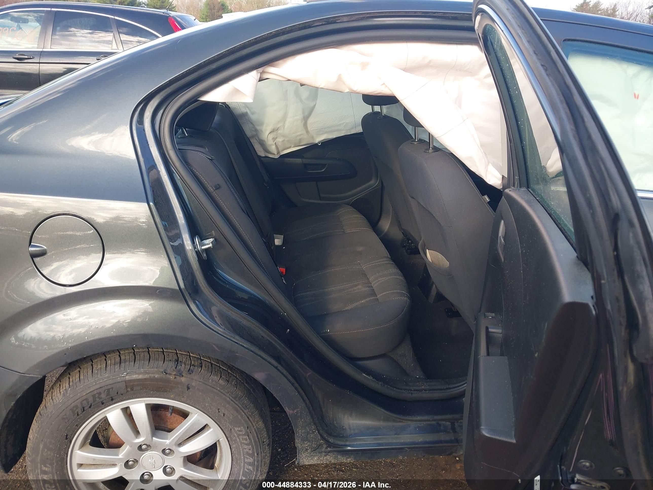 CHEVROLET SONIC image 8