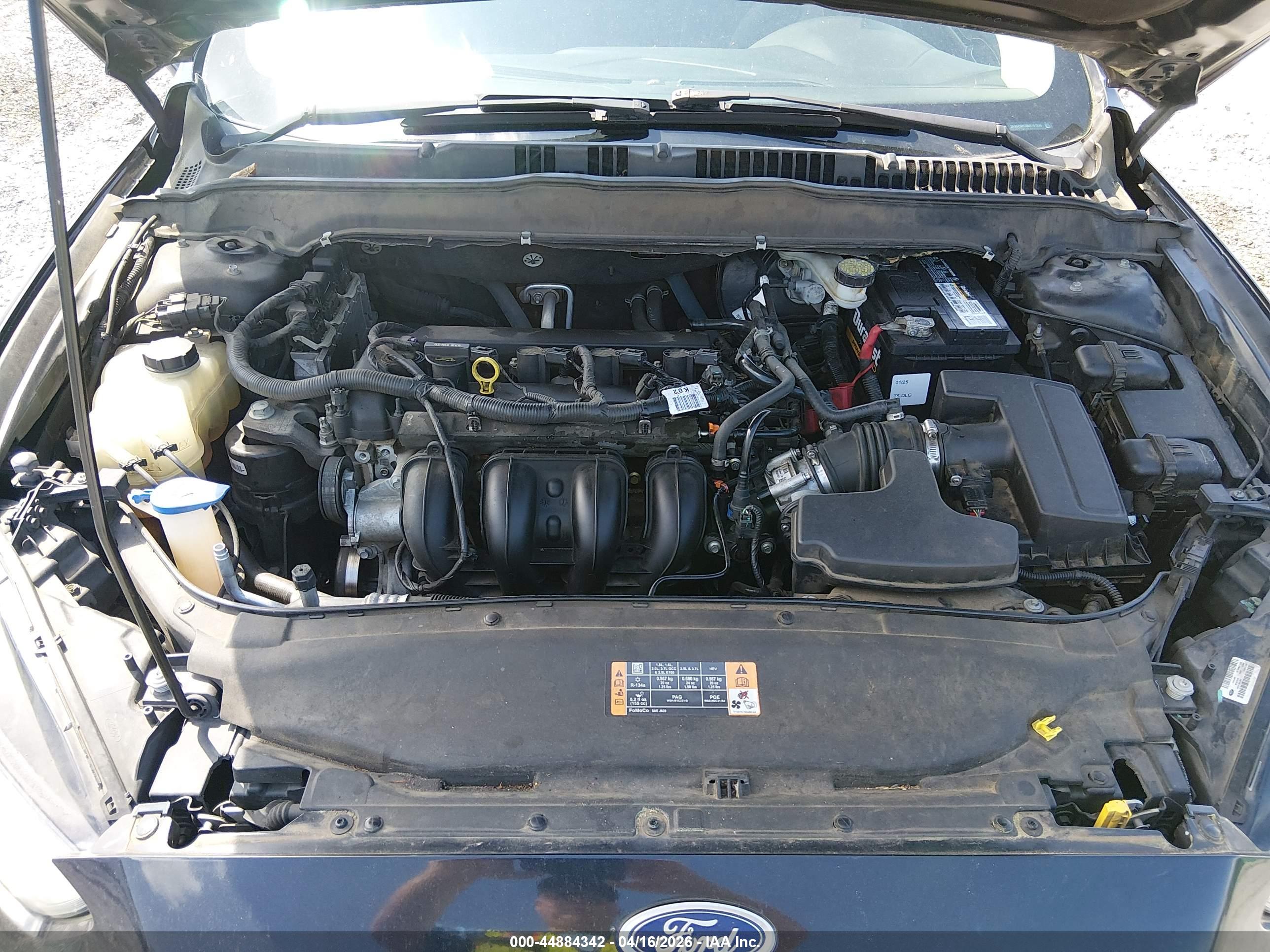 FORD FUSION image 10