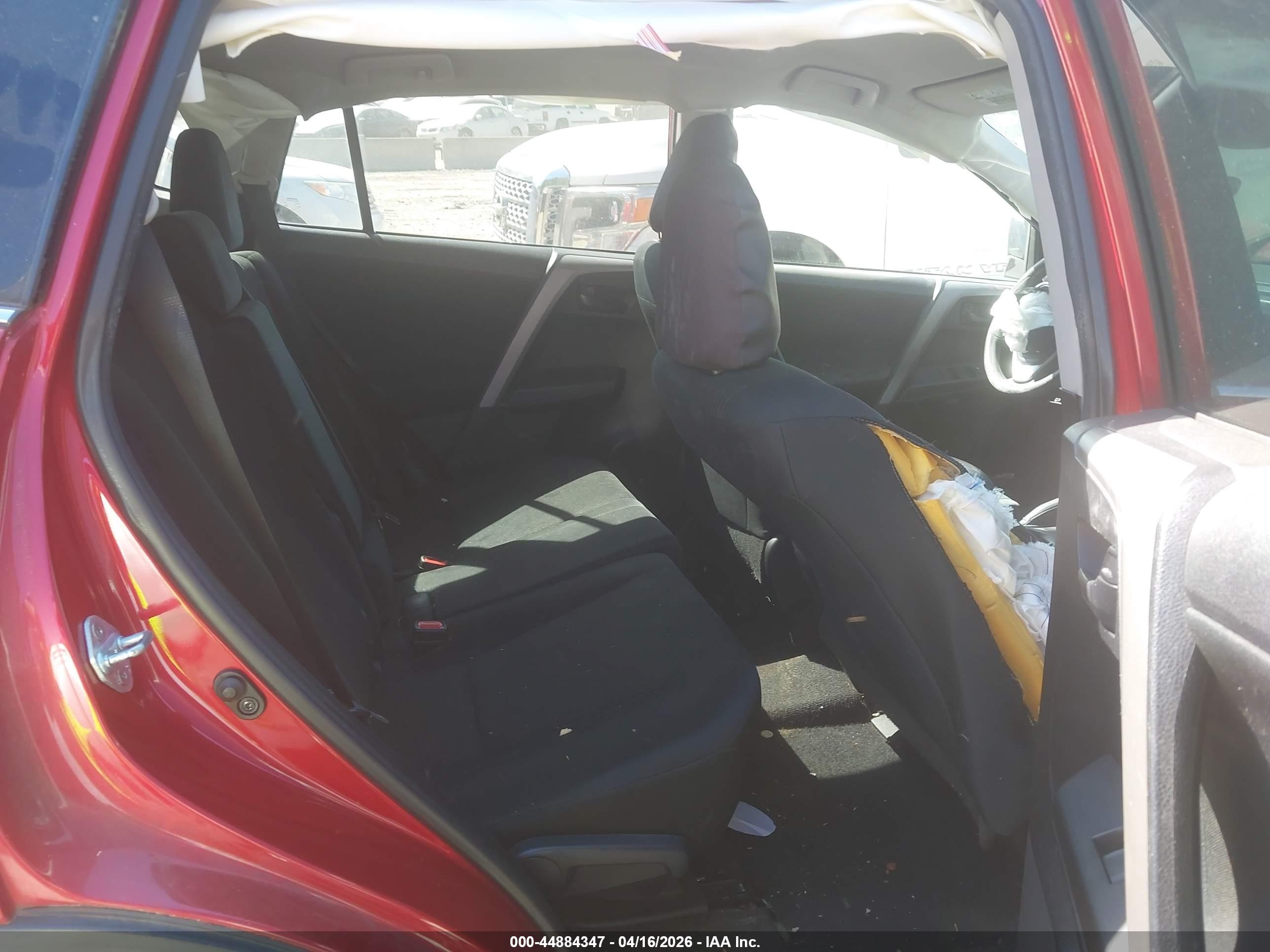 TOYOTA RAV4 image 8