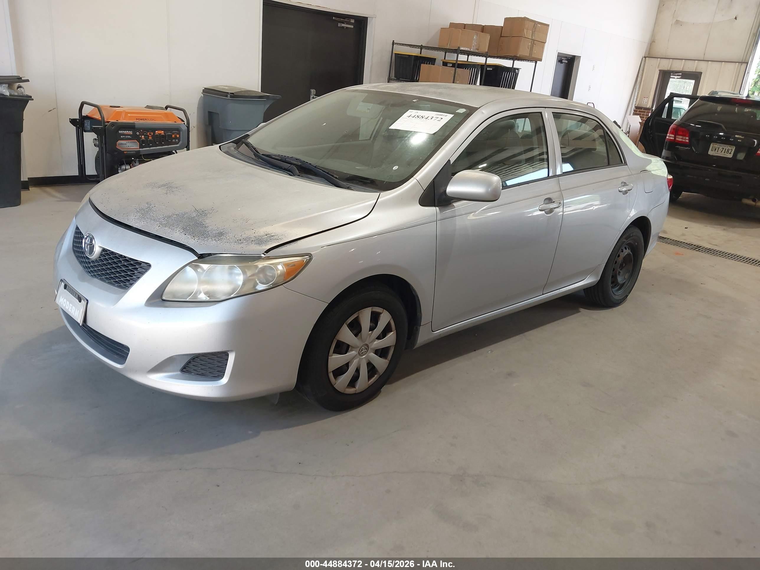 TOYOTA COROLLA image 2