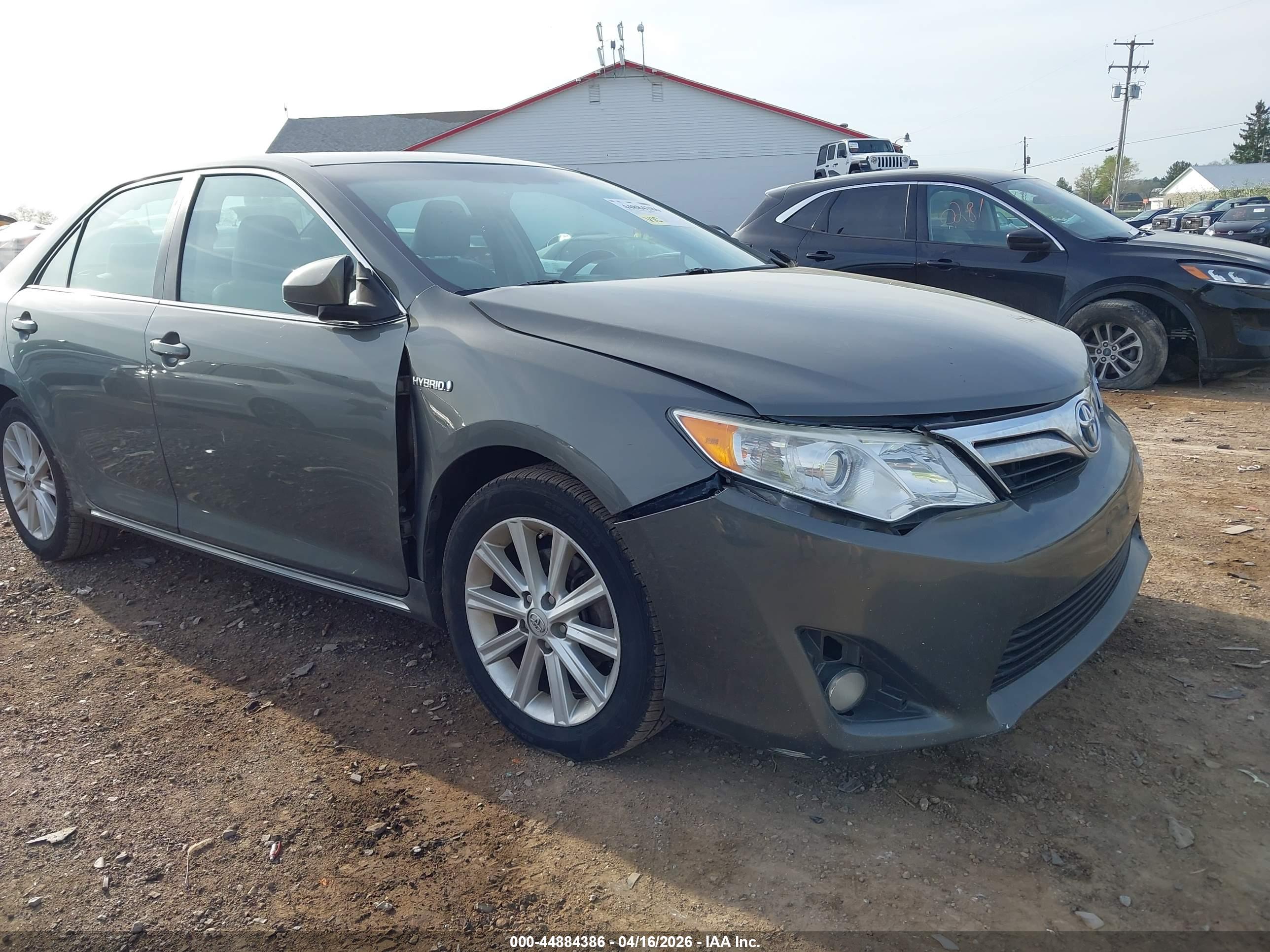 TOYOTA CAMRY image 6