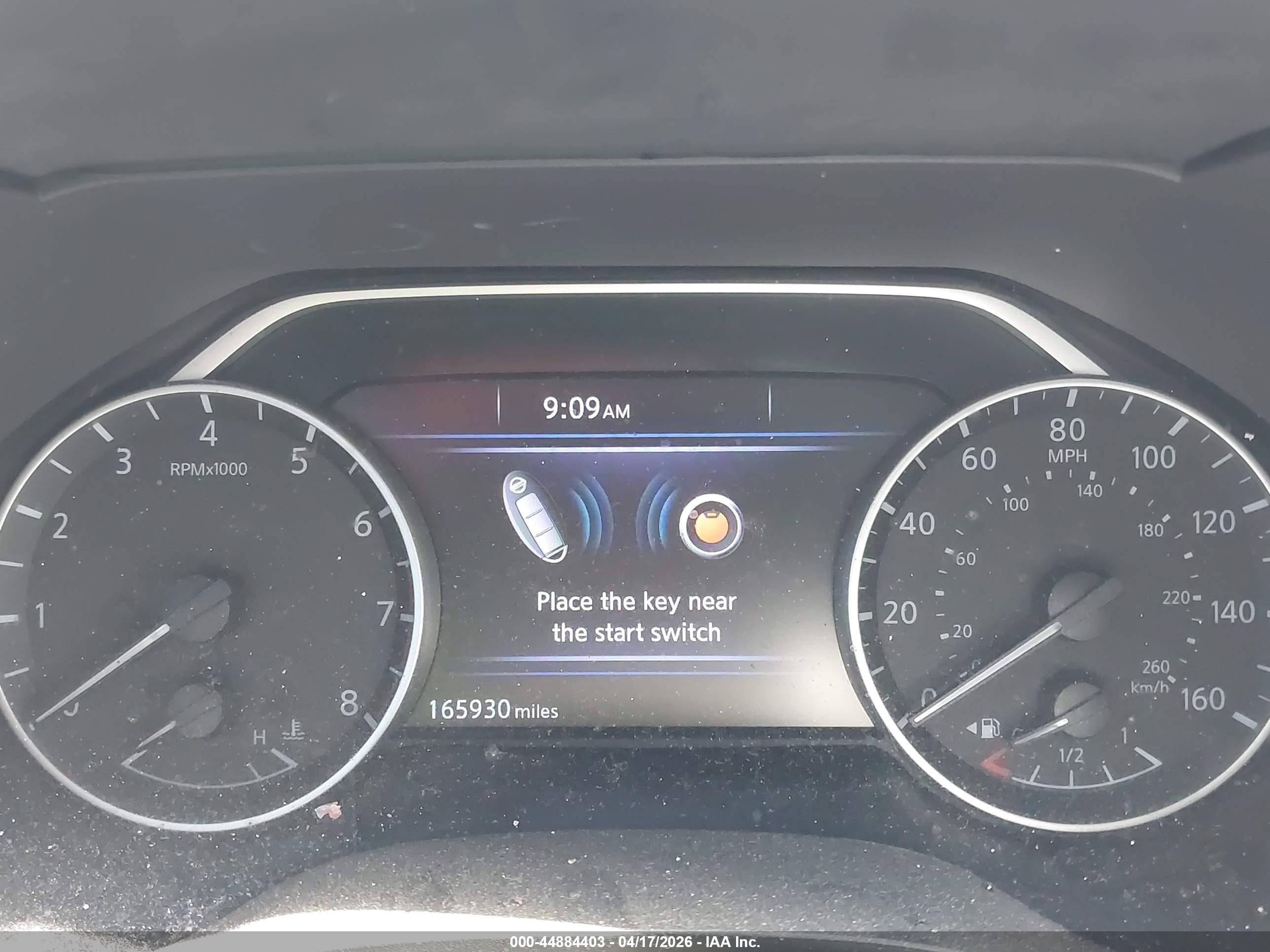 NISSAN MAXIMA image 7